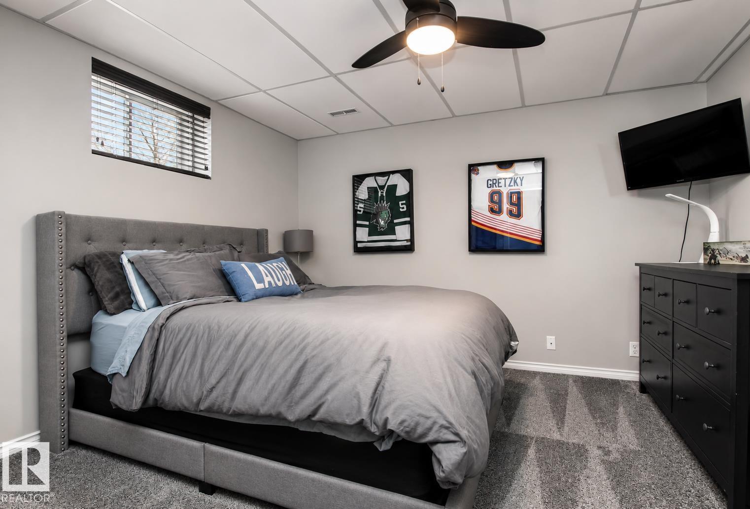 160 REGENCY DR - 25