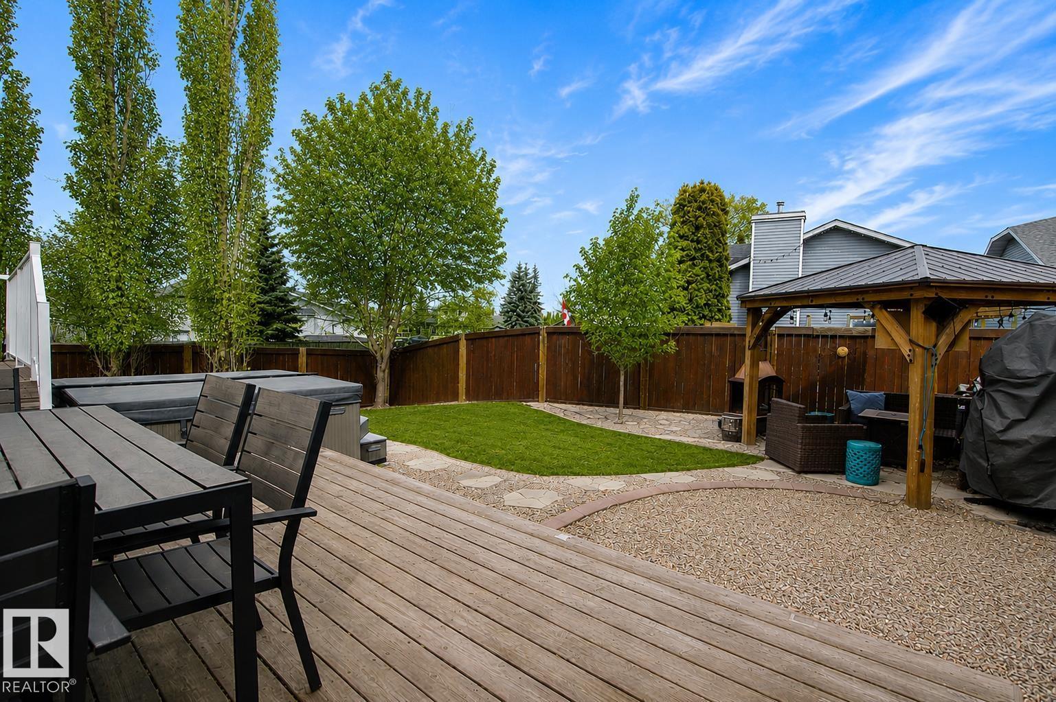 160 REGENCY DR - 33