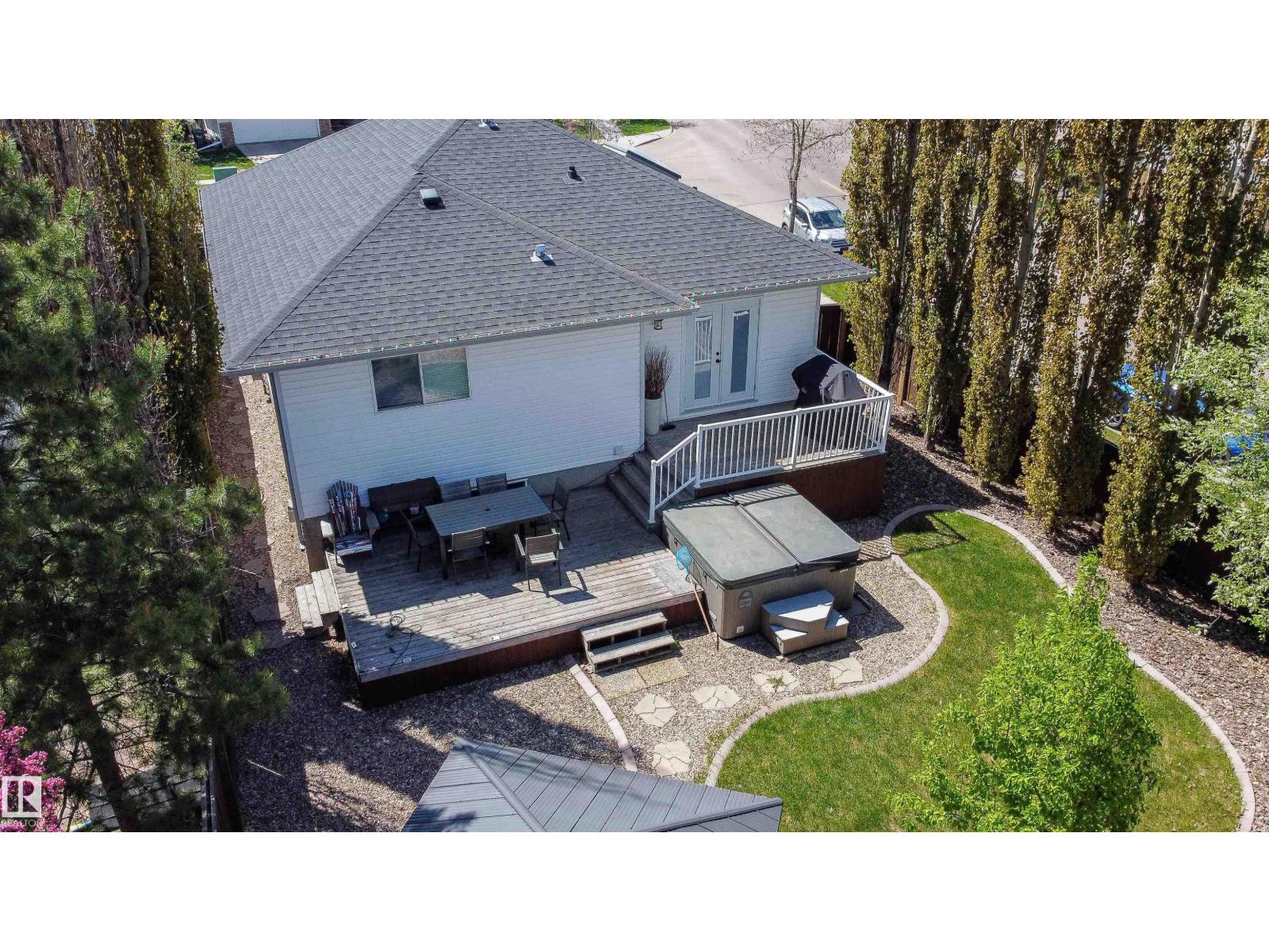 160 REGENCY DR - 41