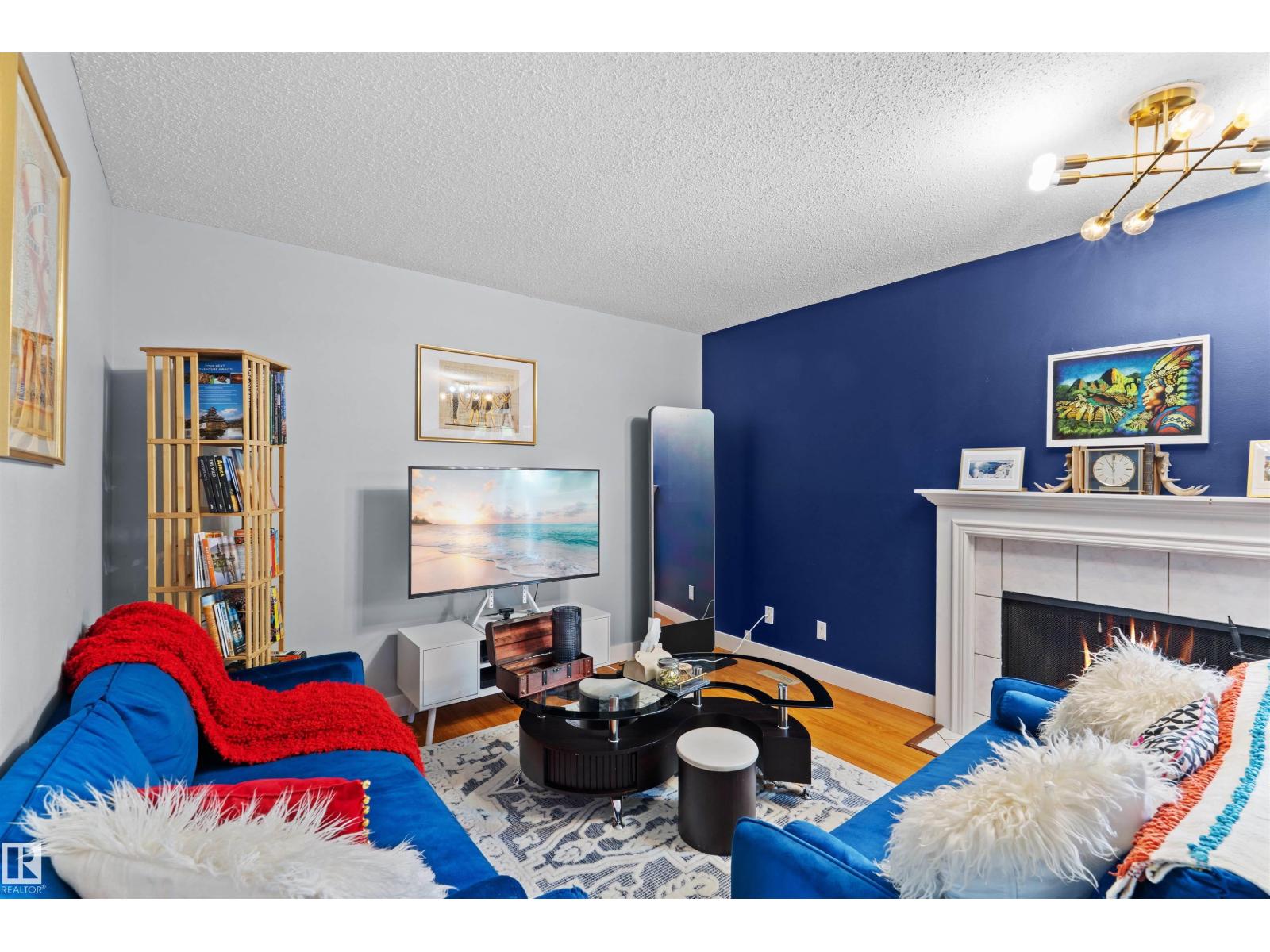 12128 25 AV NW - 9