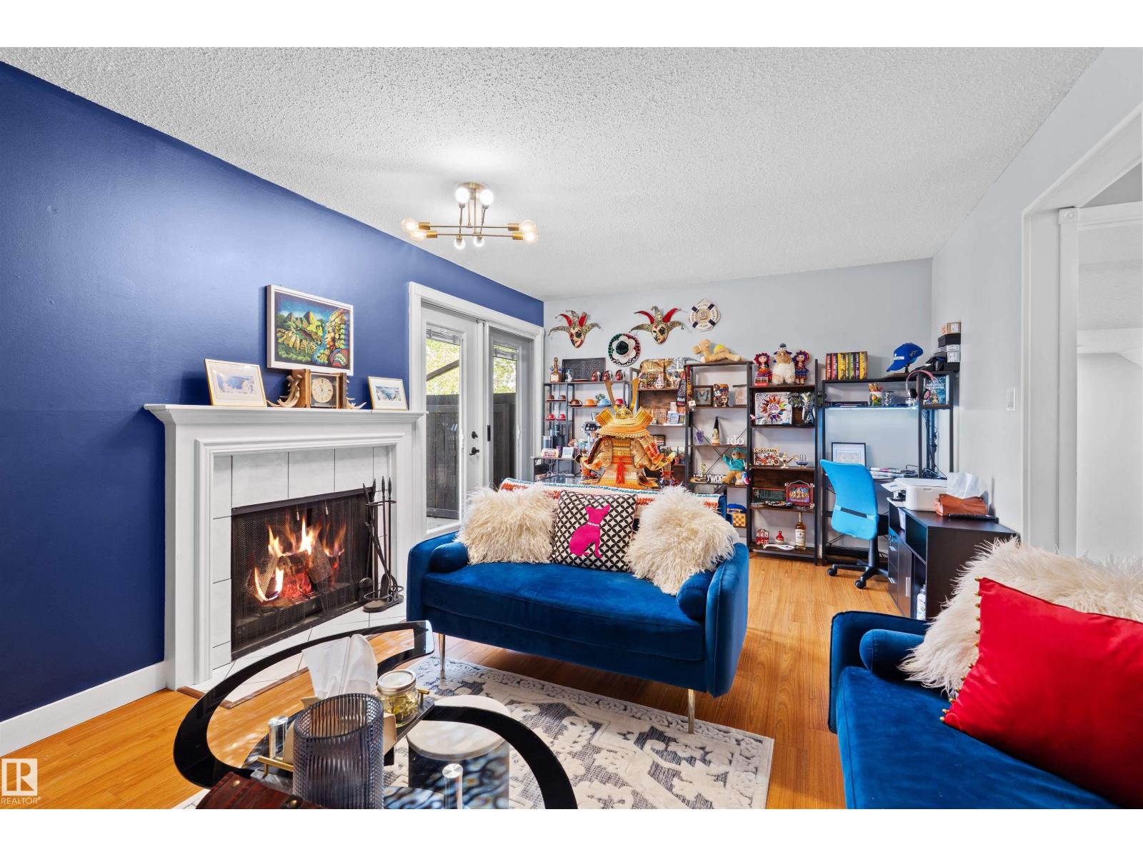 12128 25 AV NW - 10