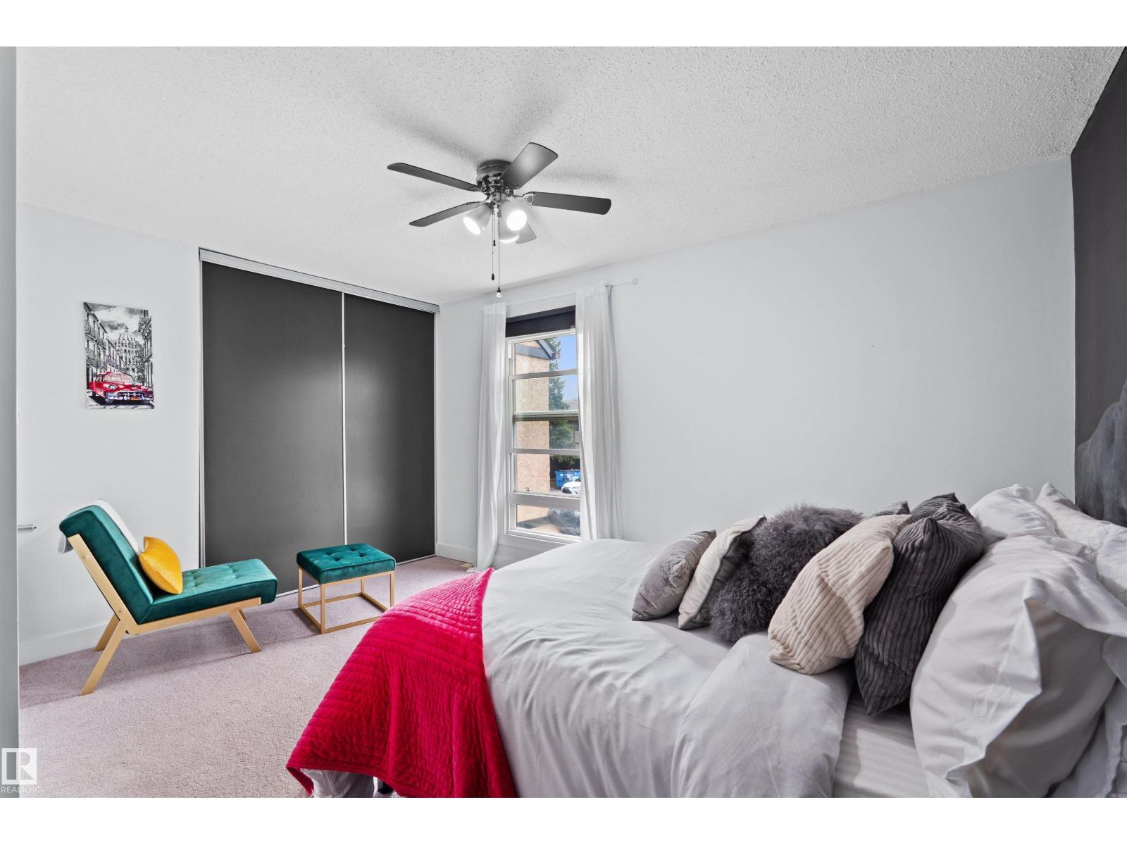 12128 25 AV NW - 12