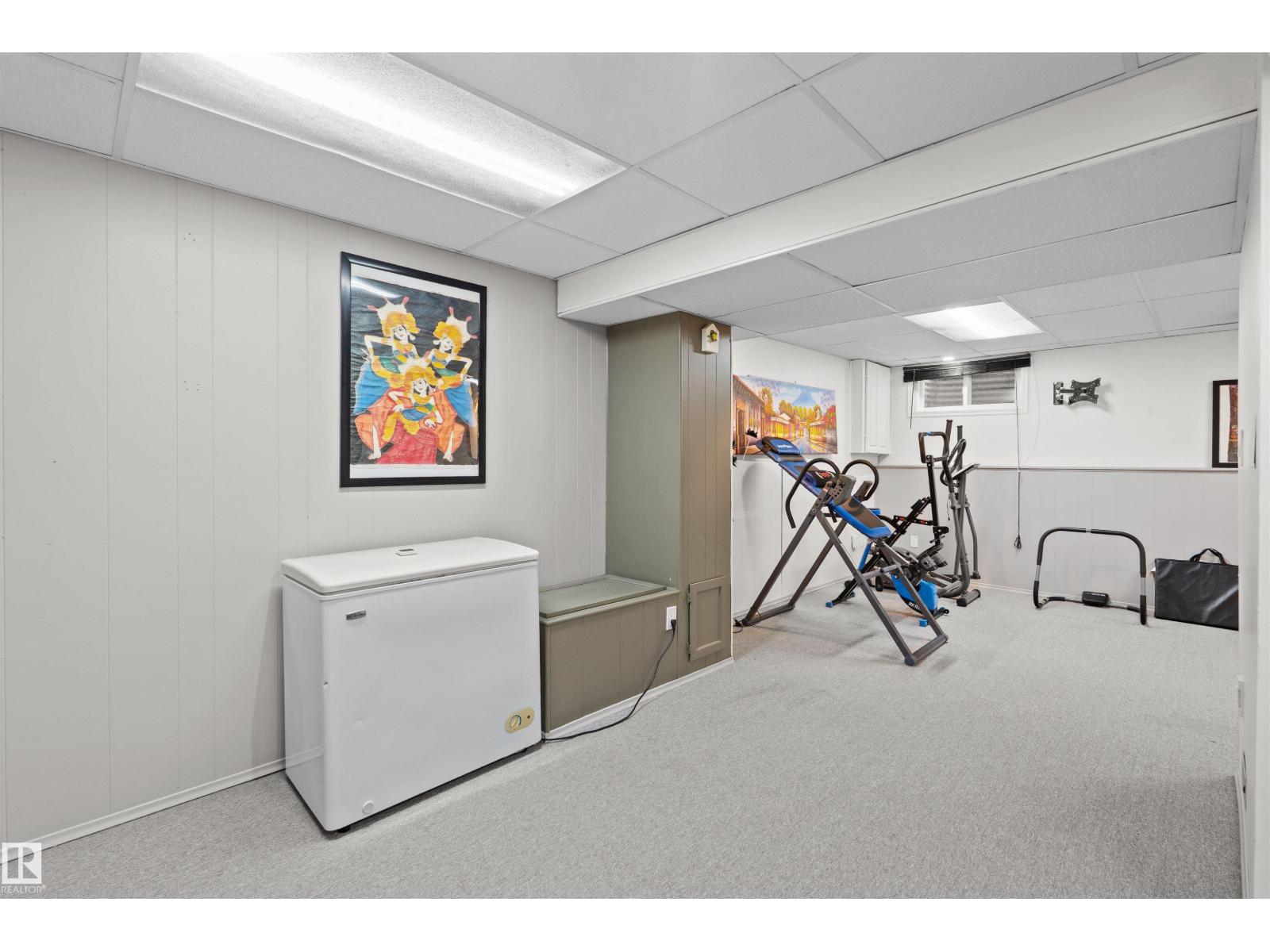 12128 25 AV NW - 20