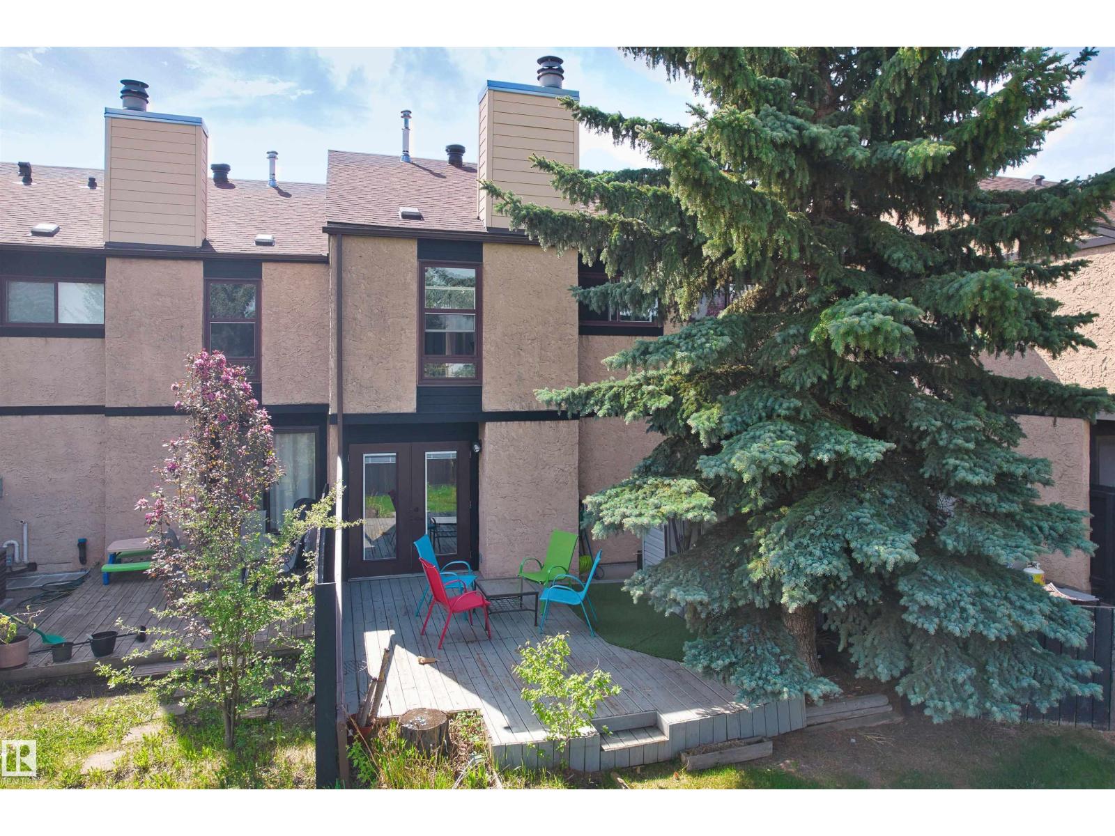 12128 25 AV NW - 24