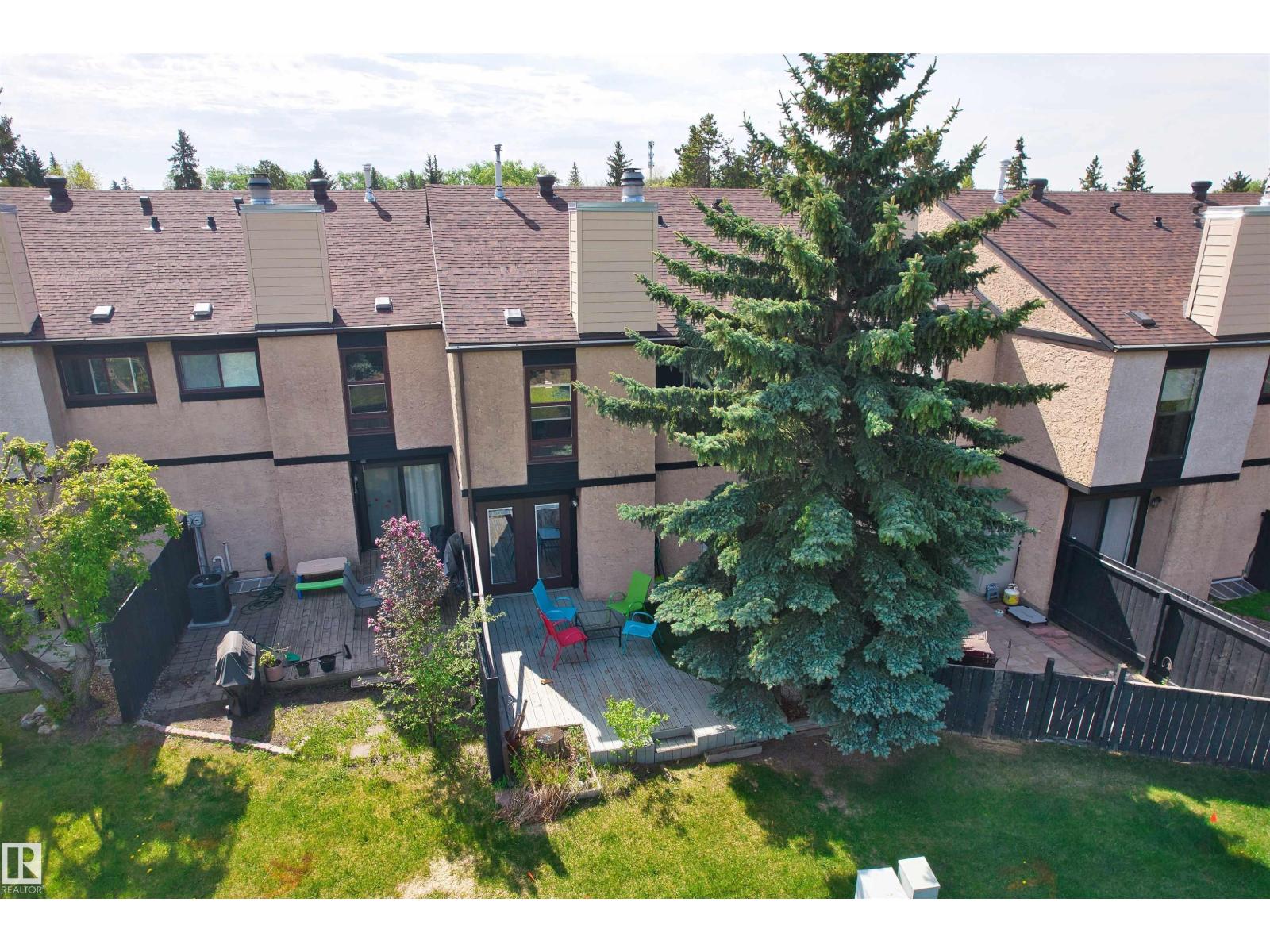 12128 25 AV NW - 25