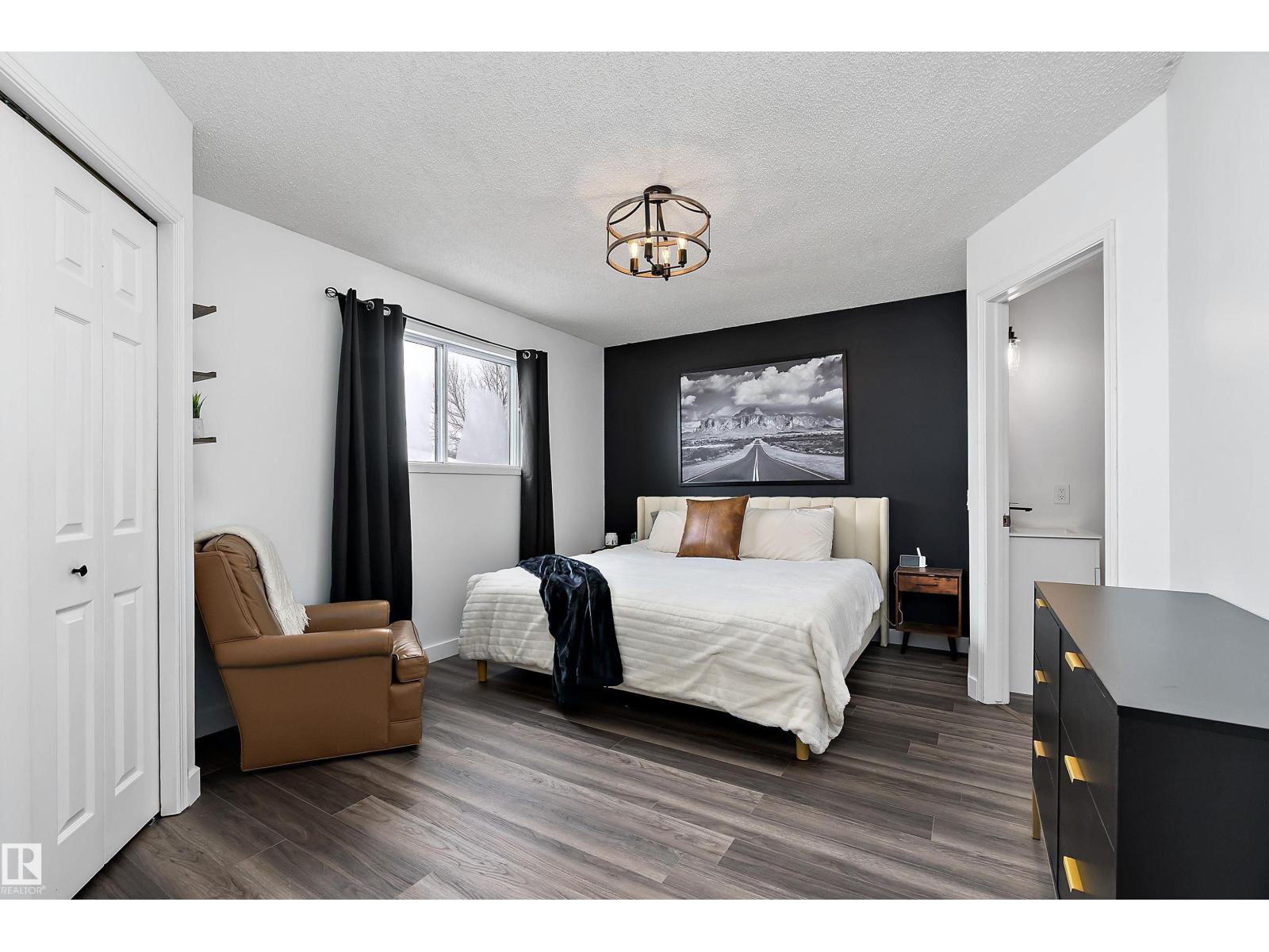 49 DEERBOURNE DR - 26