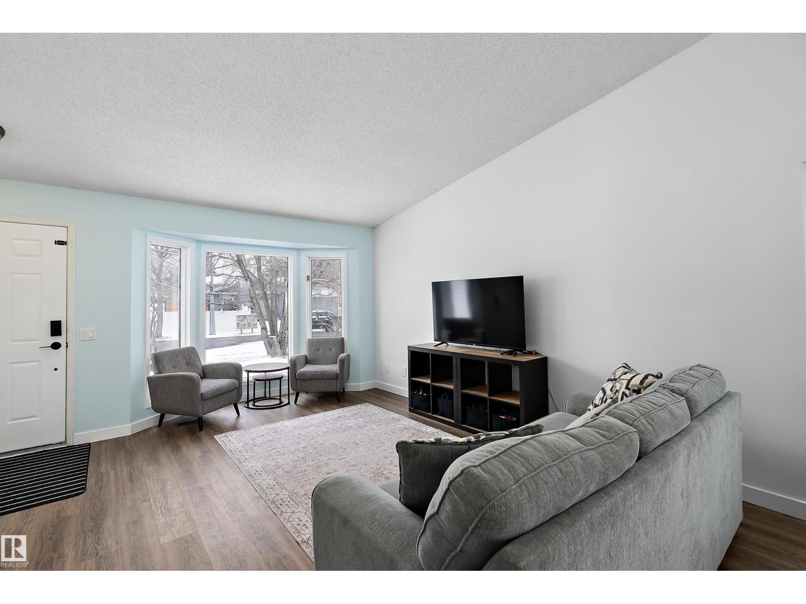 49 DEERBOURNE DR - 4