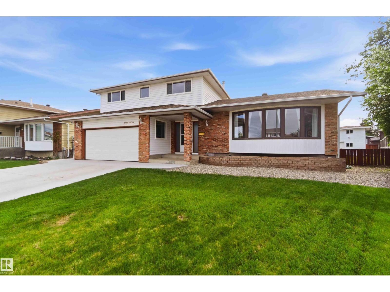 17919 94 AV NW - 1