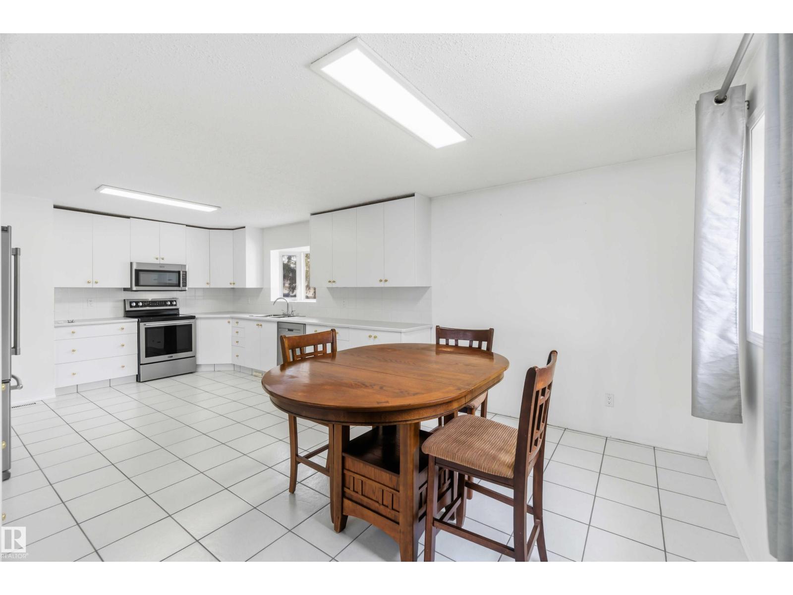 17919 94 AV NW - 13
