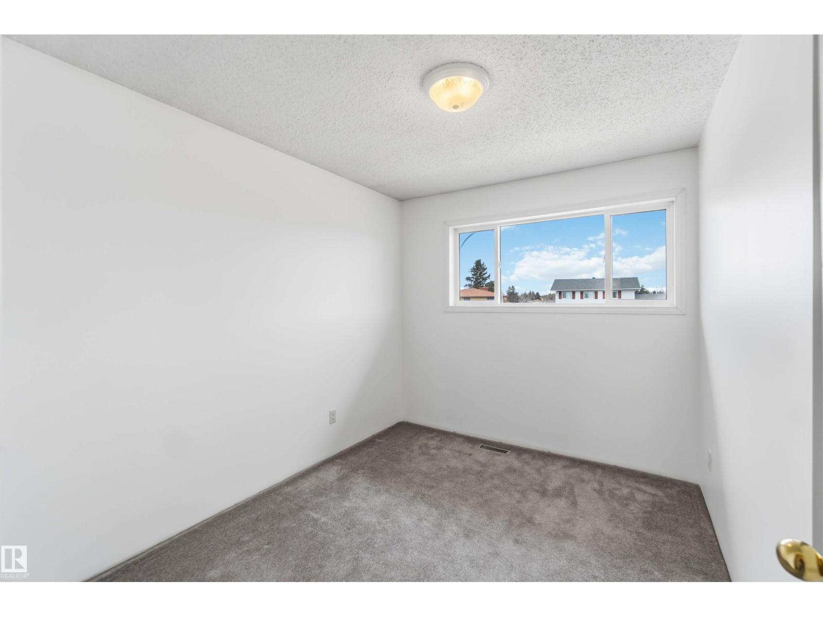 17919 94 AV NW - 30