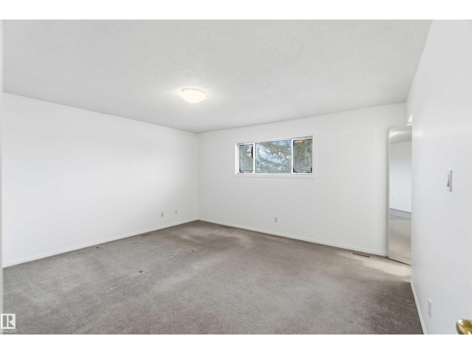 17919 94 AV NW - 35