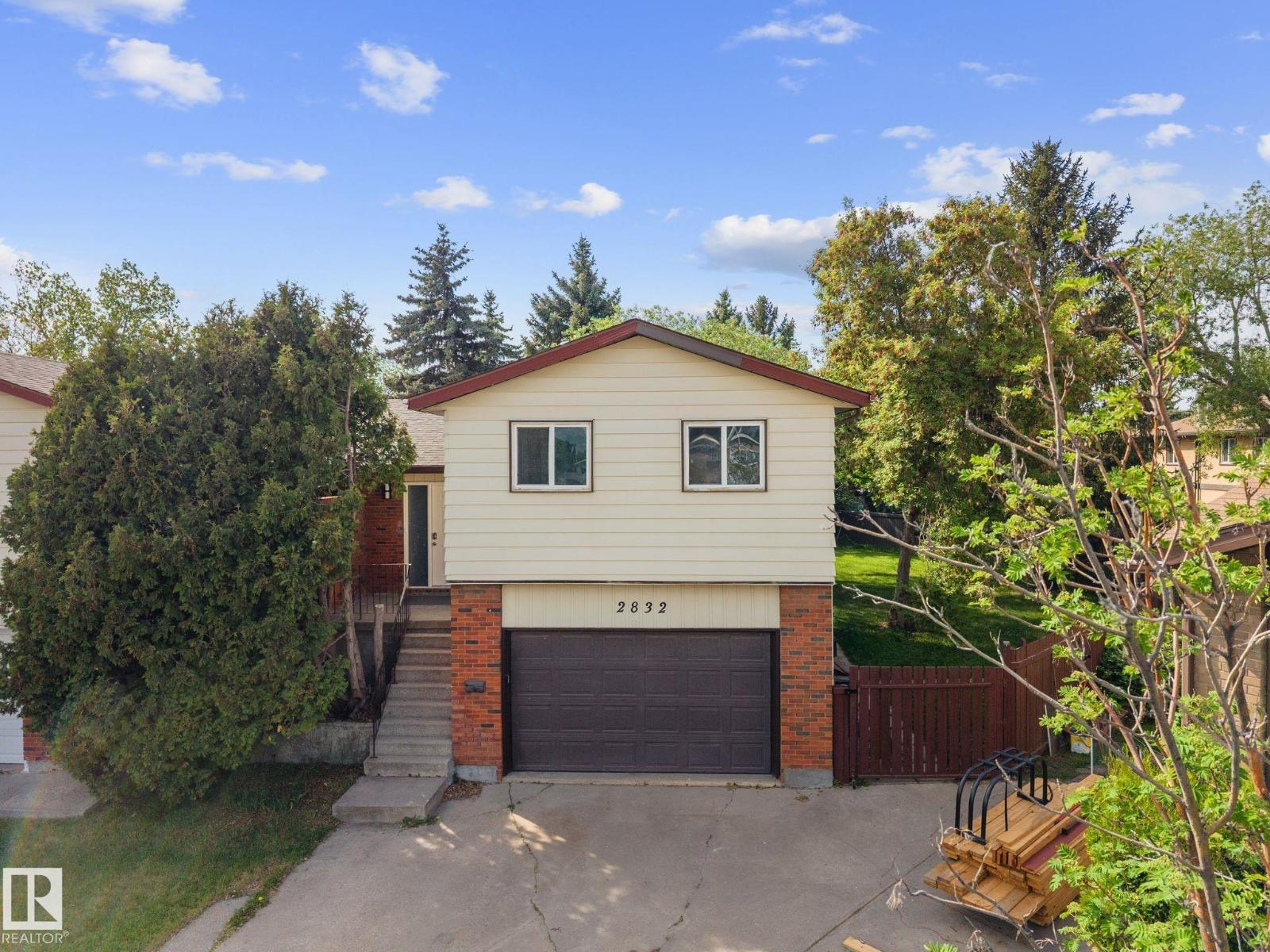 2832 135 AV NW - 1