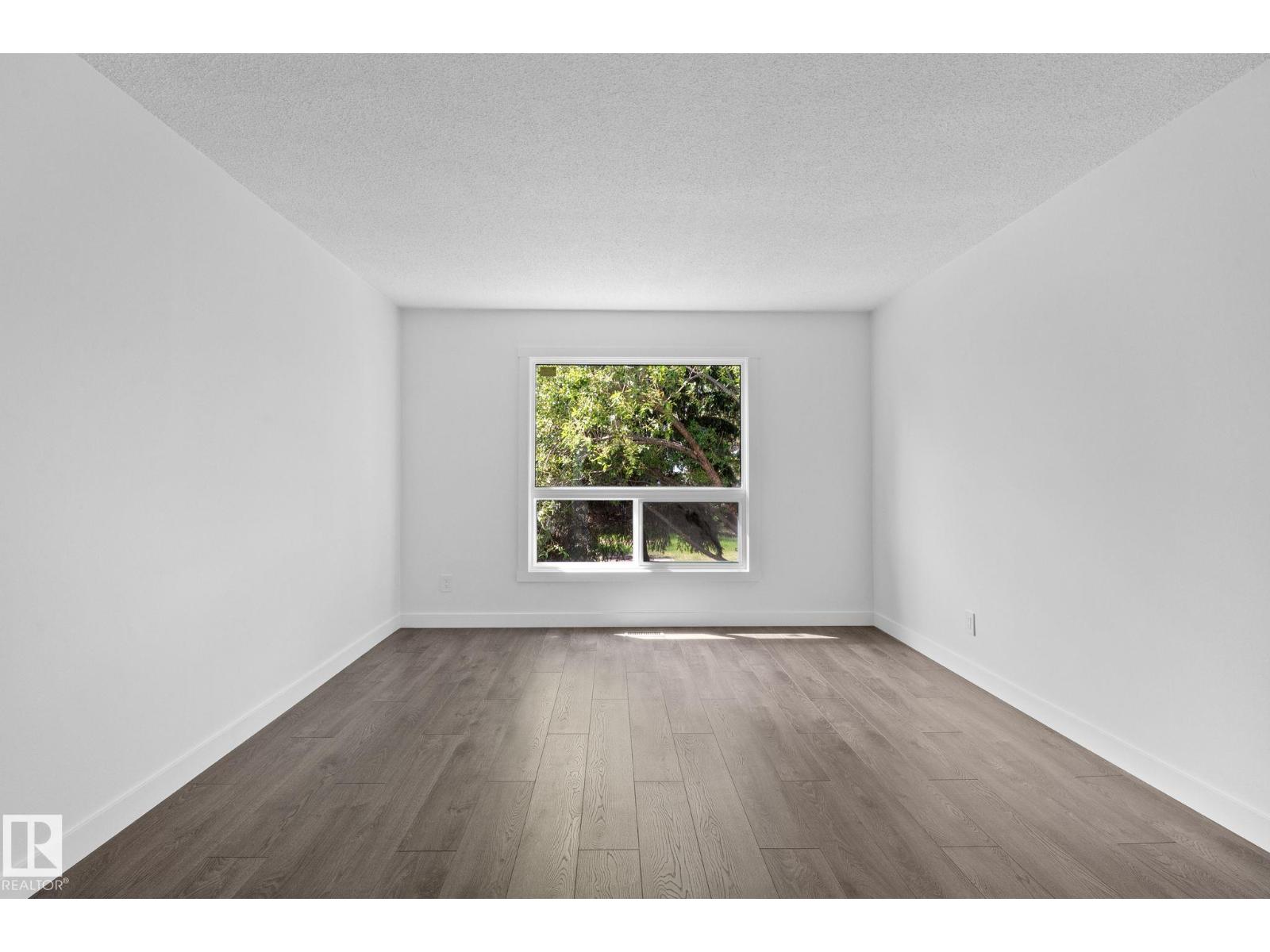 2832 135 AV NW - 12