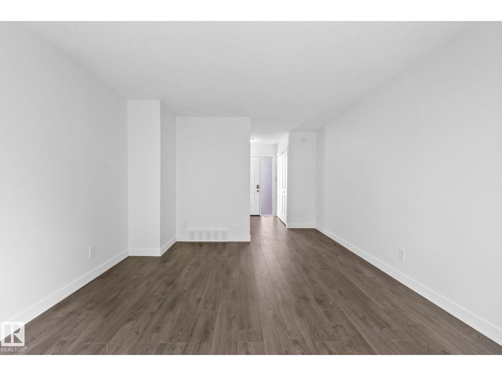 2832 135 AV NW - 14
