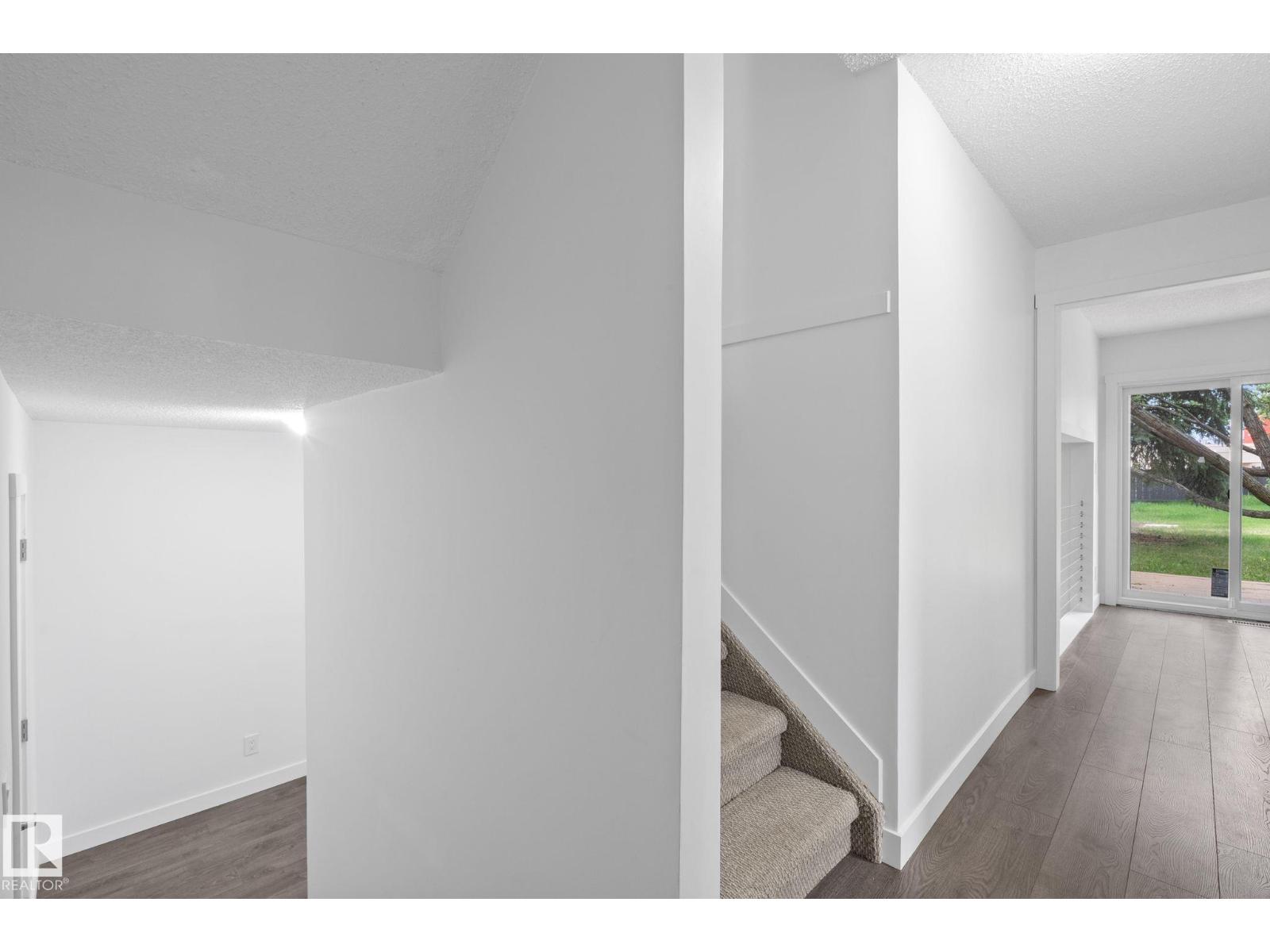2832 135 AV NW - 17