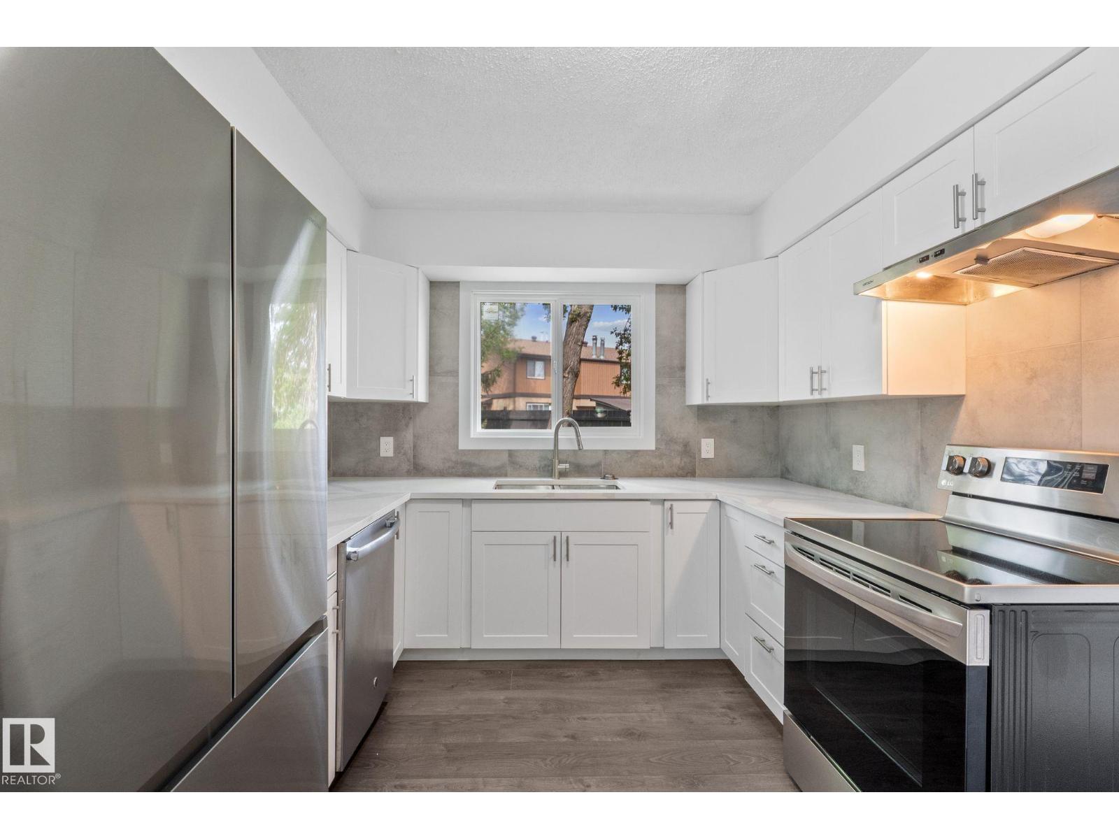 2832 135 AV NW - 25