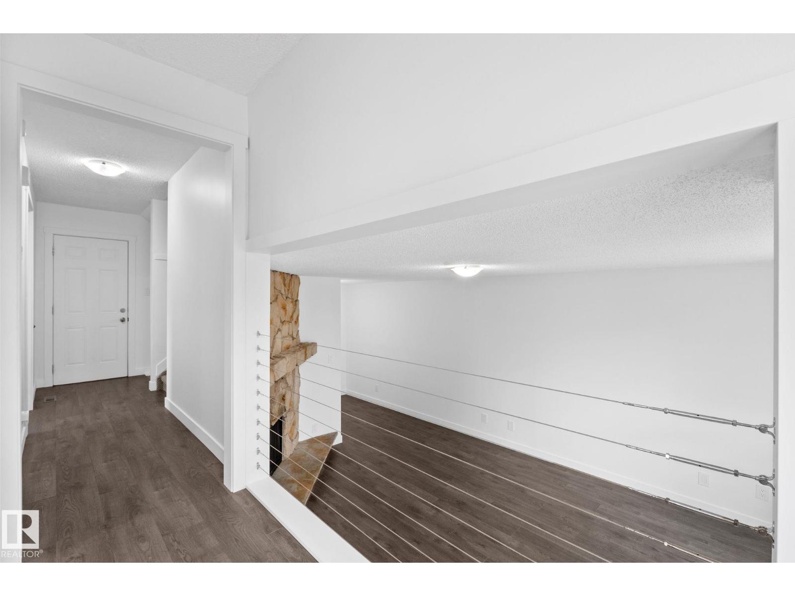 2832 135 AV NW - 30