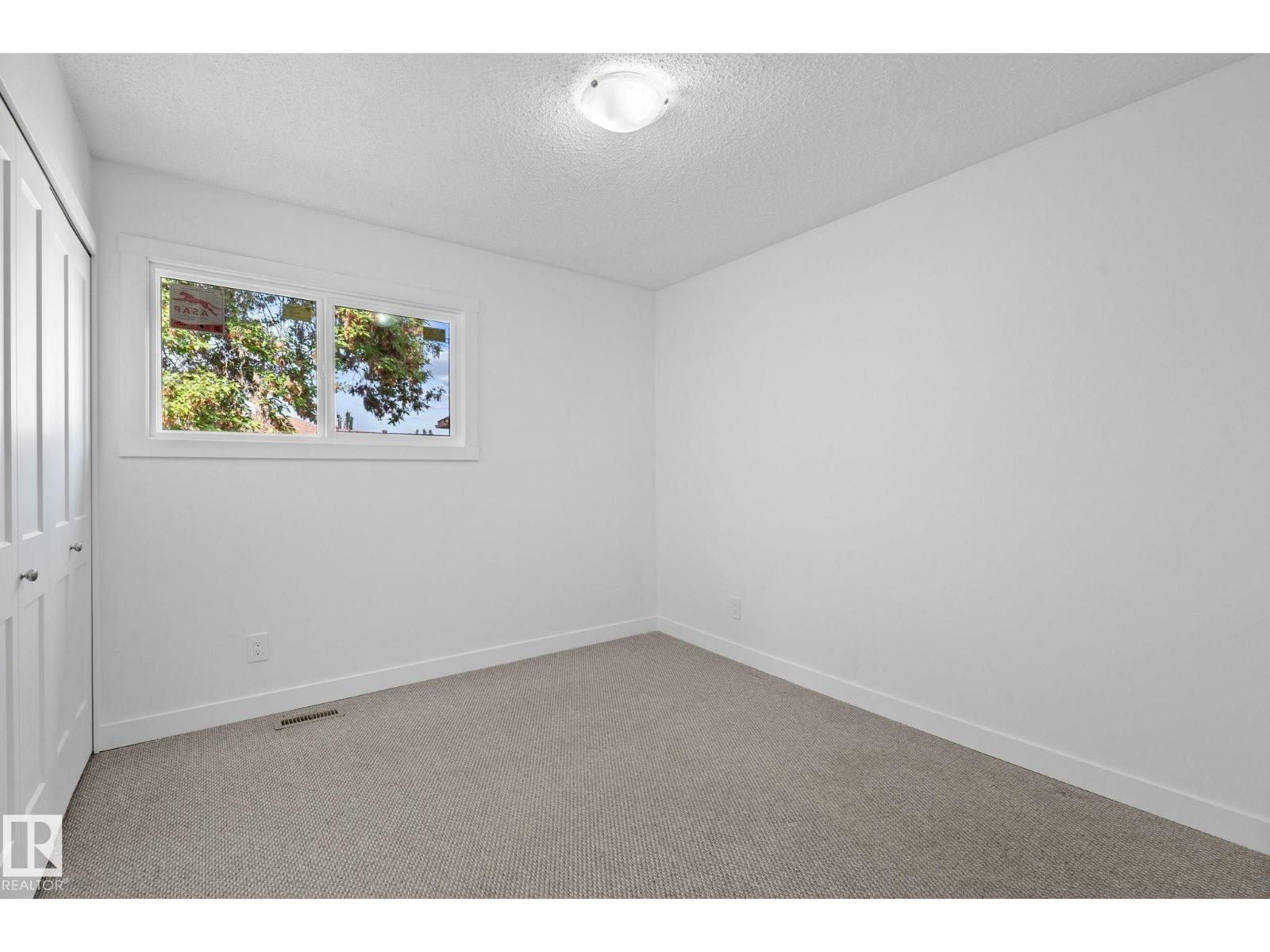 2832 135 AV NW - 38