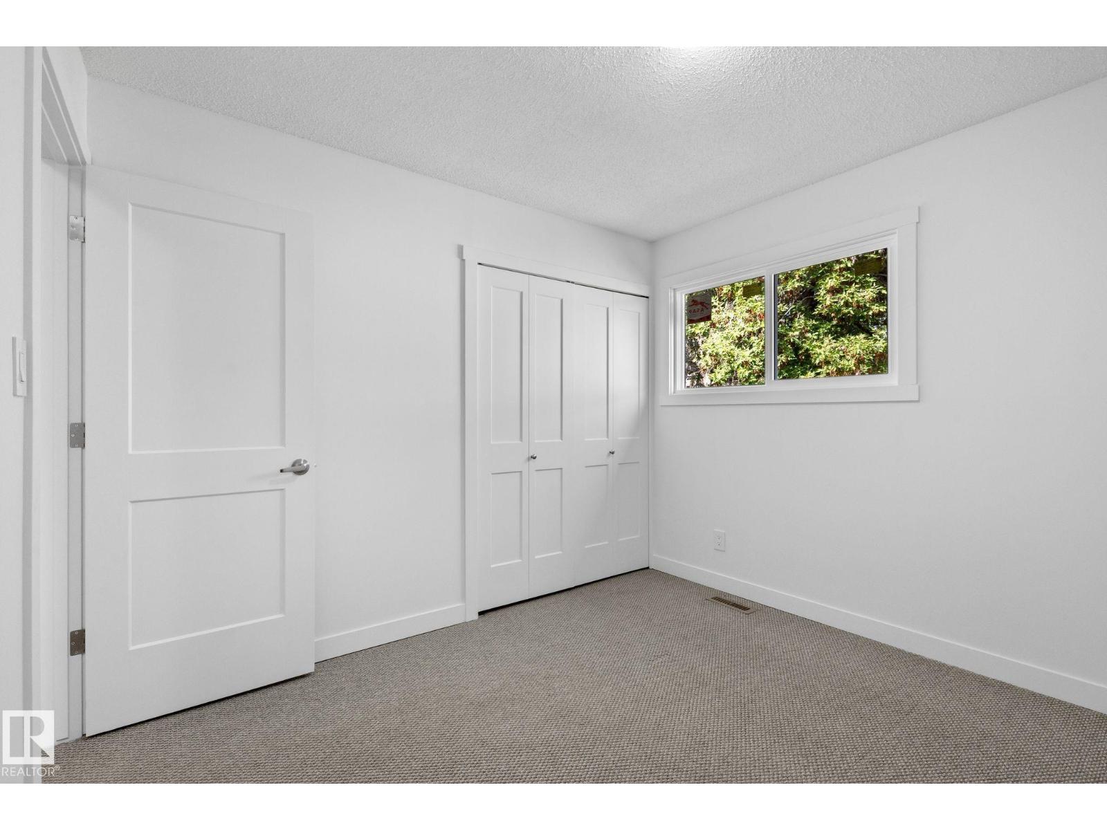2832 135 AV NW - 40