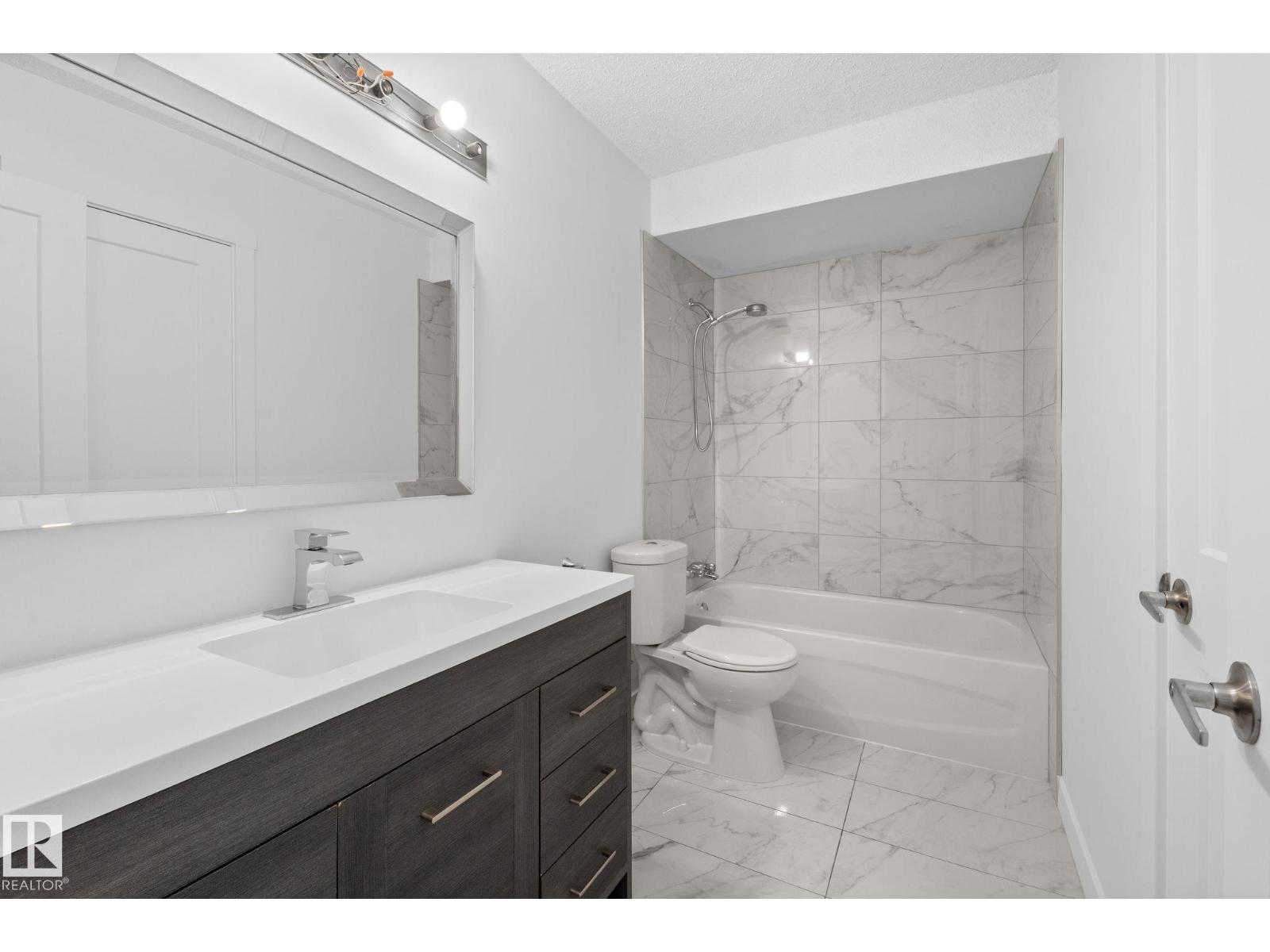 2832 135 AV NW - 50