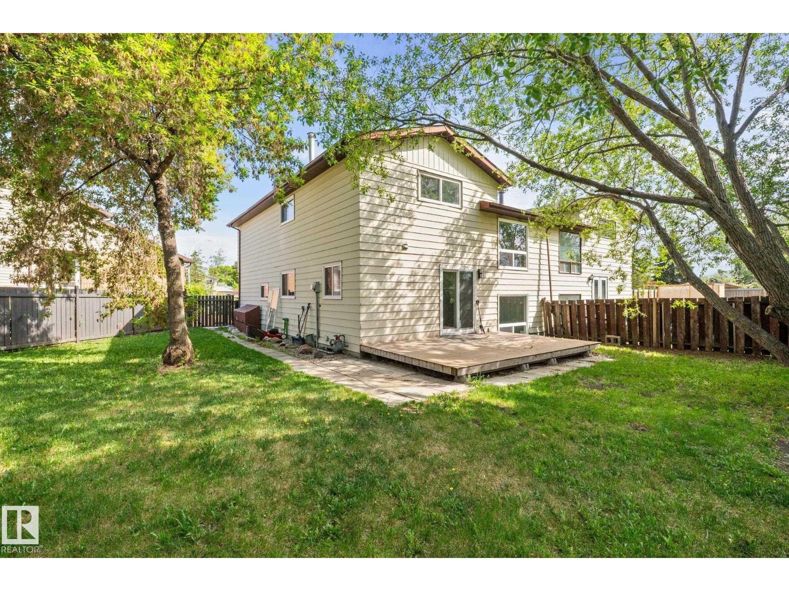2832 135 AV NW - 62