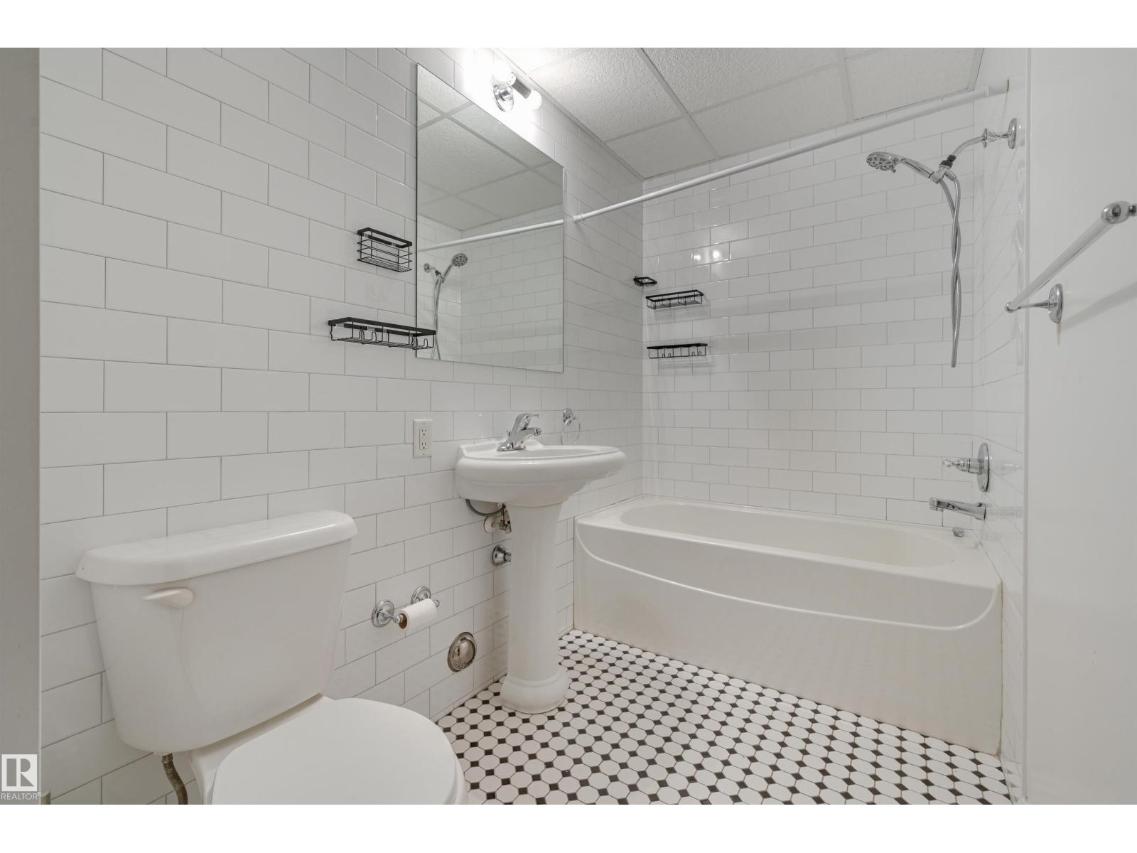 #902 10134 100 ST NW - 24