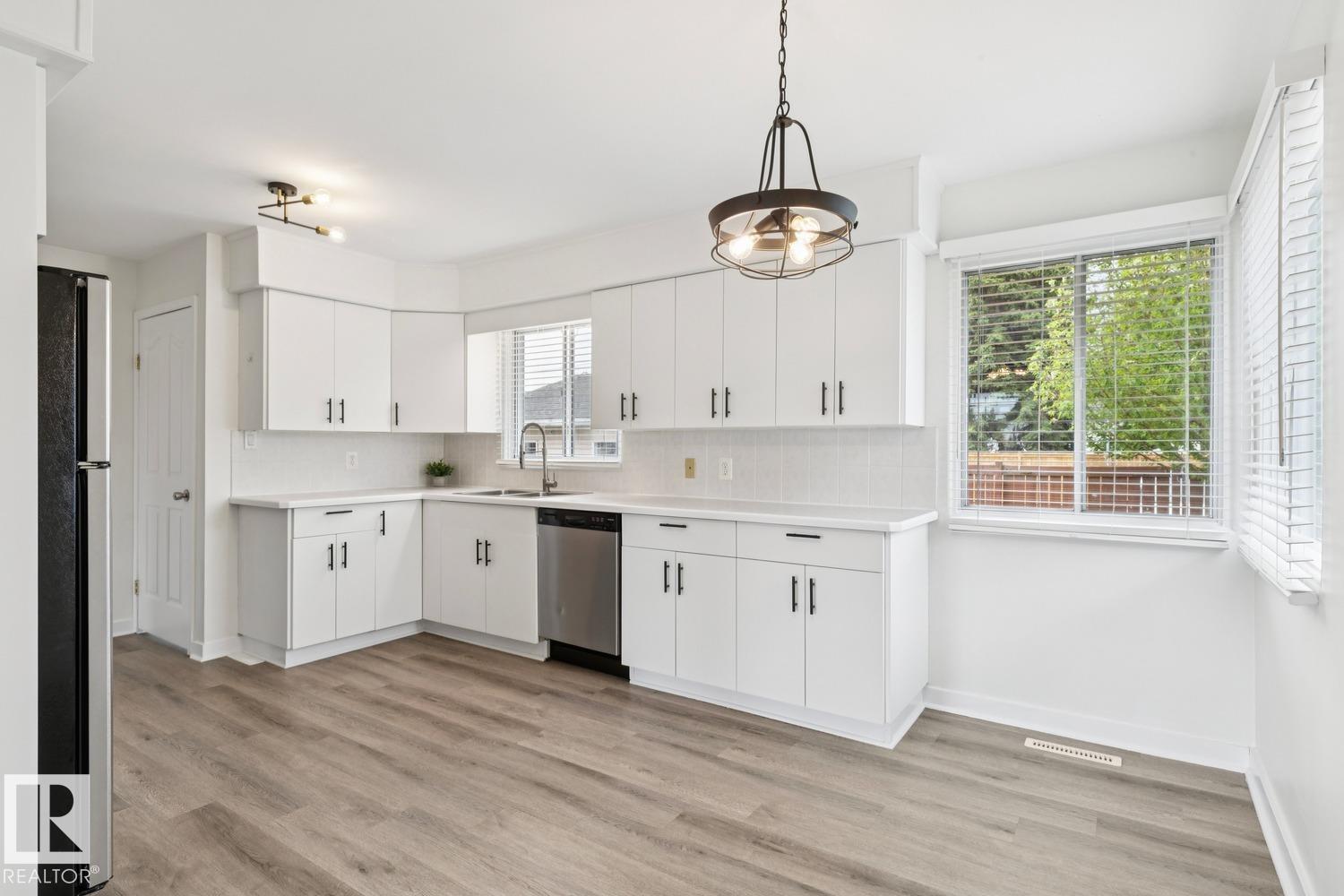 5203 103 AV NW NW - 7