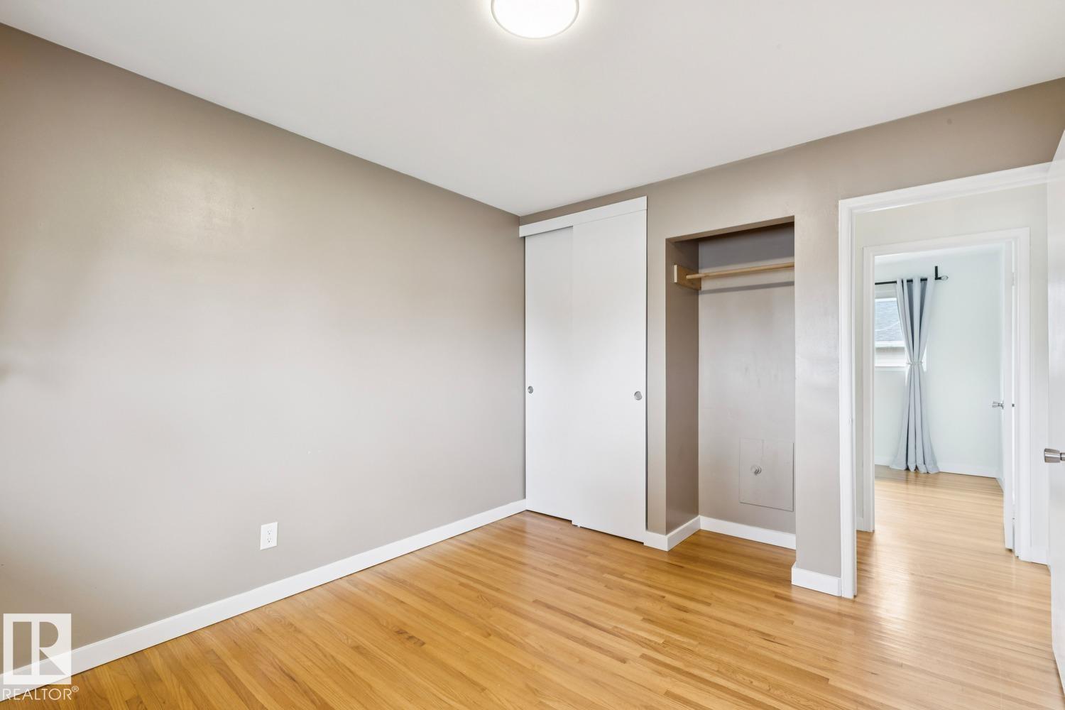 5203 103 AV NW NW - 14