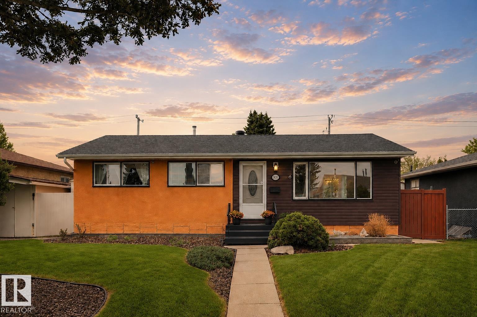 5203 103 AV NW NW - 1