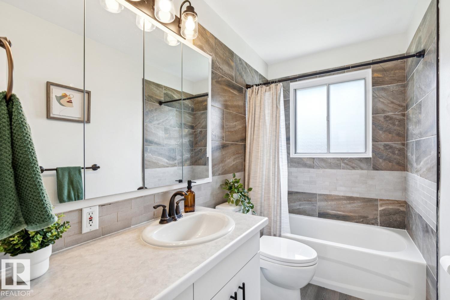5203 103 AV NW NW - 15
