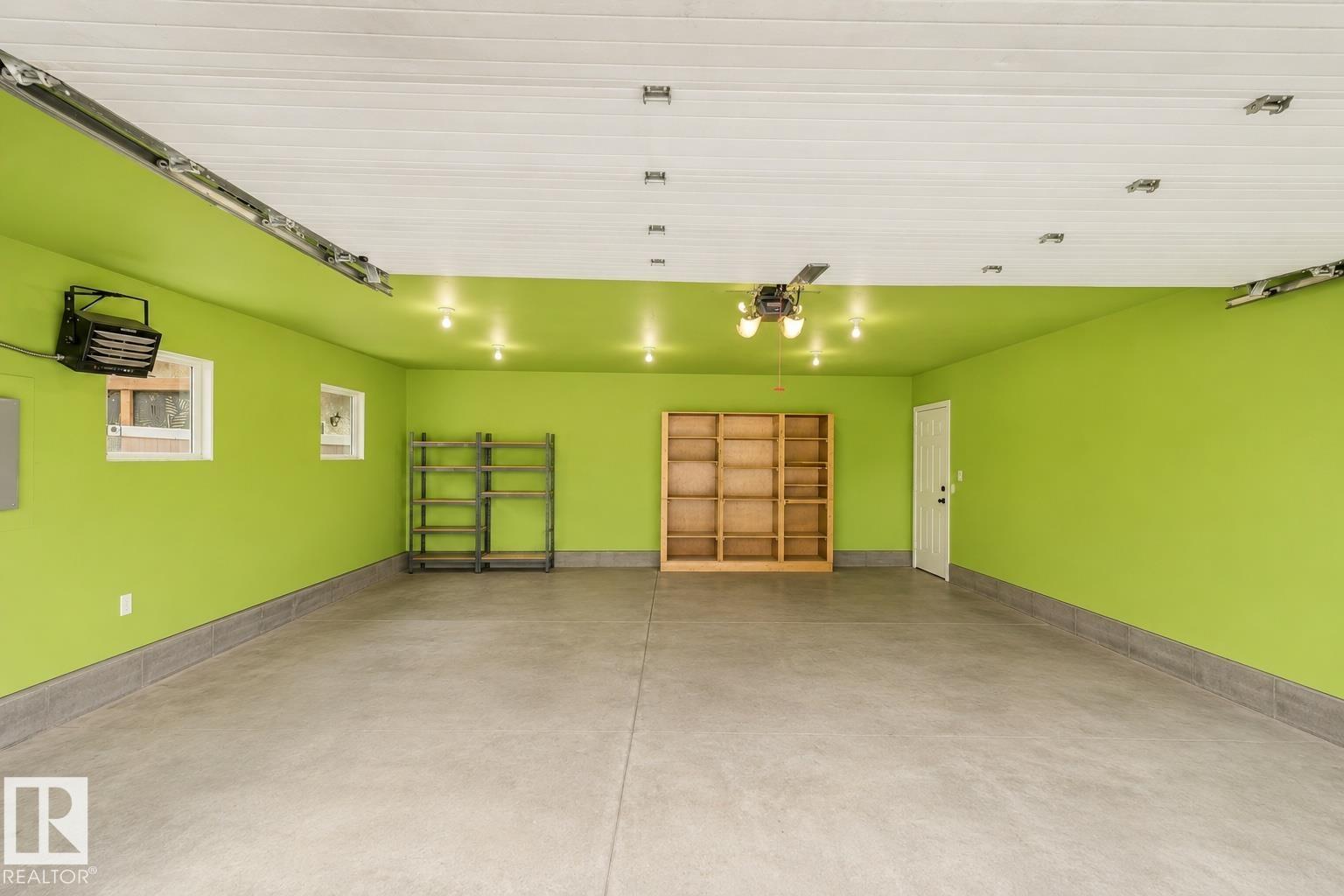 5203 103 AV NW NW - 36