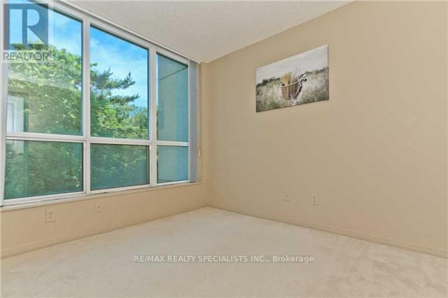 #411 2565 ERIN CENTRE BOULEVARD - 2