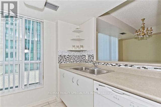 #411 2565 ERIN CENTRE BOULEVARD - 6