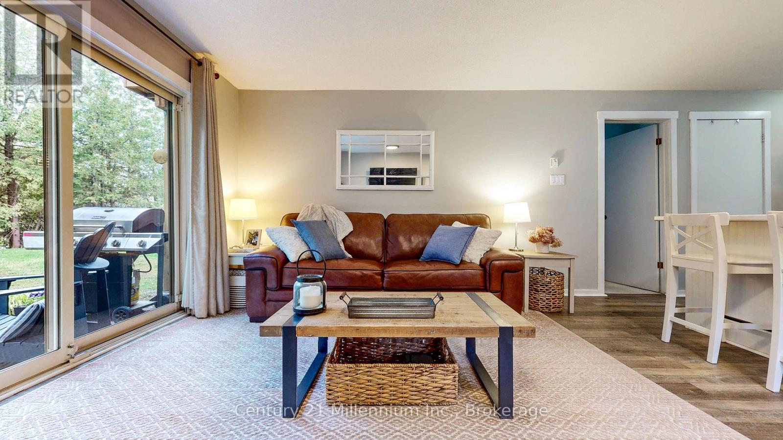 #98 23 DAWSON DRIVE - 10