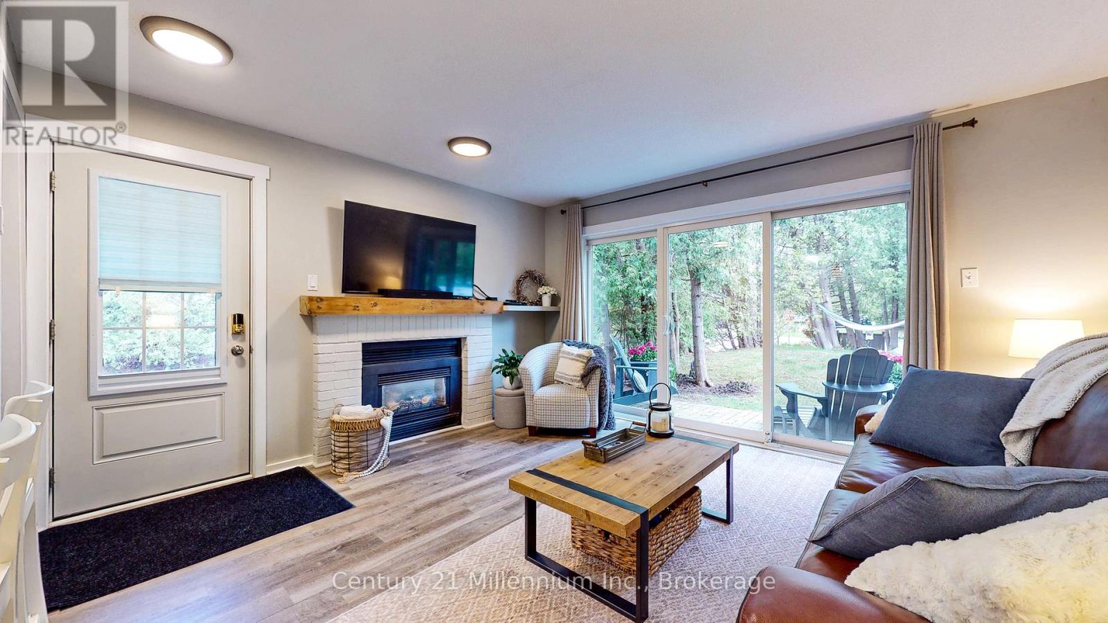 #98 23 DAWSON DRIVE - 11