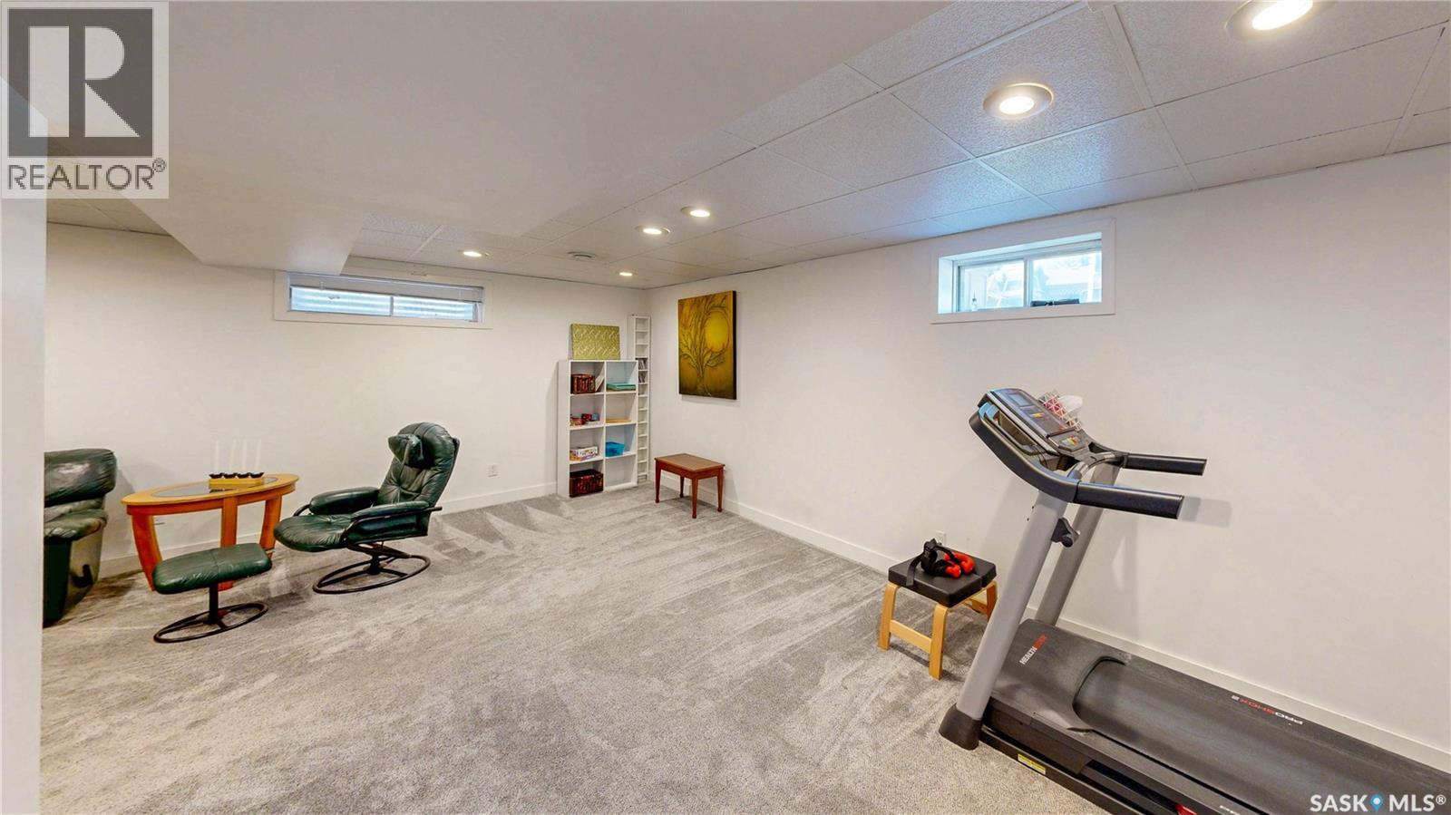 3054 REVES ROAD - 38