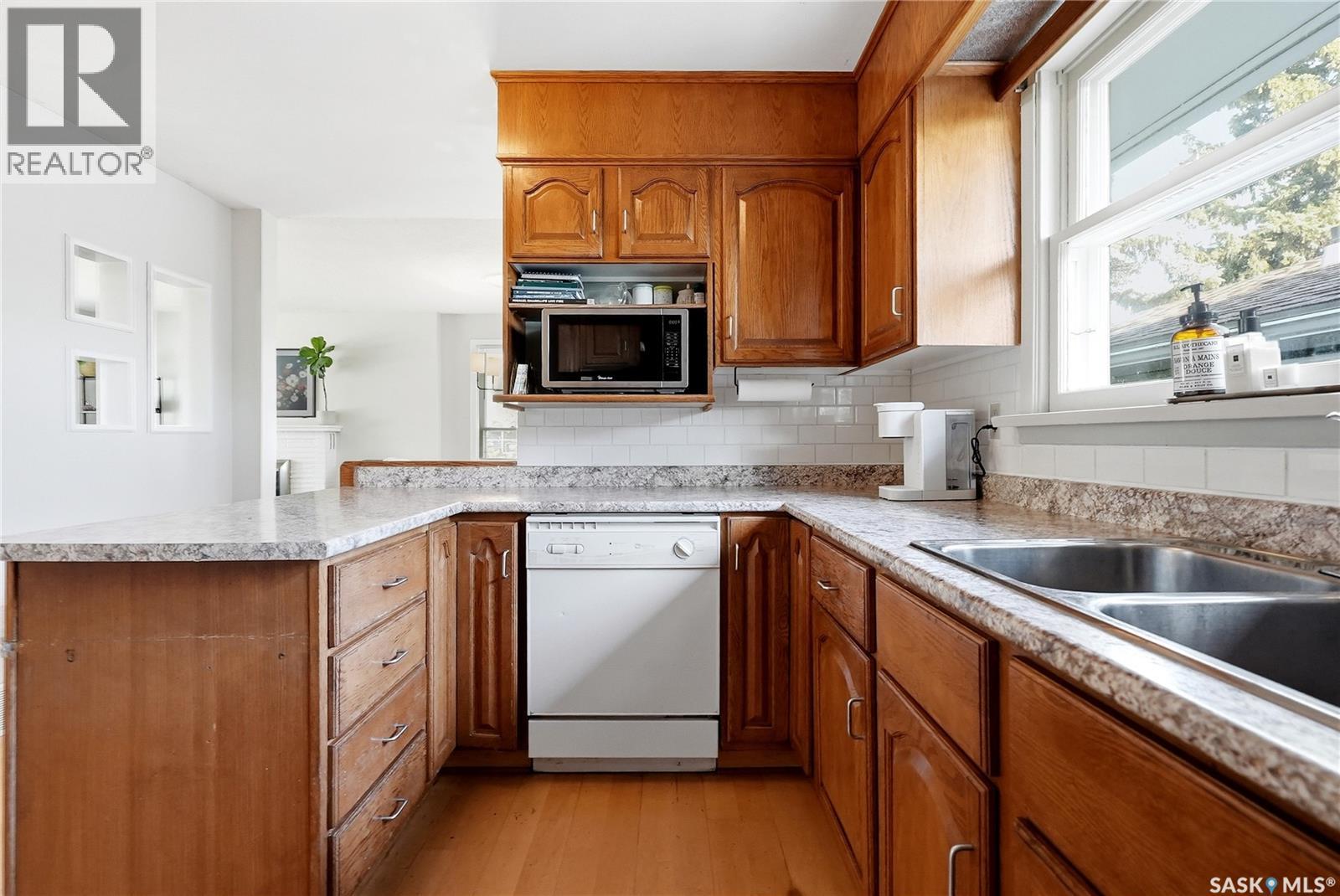 2102 Cumberland AVENUE S - 19