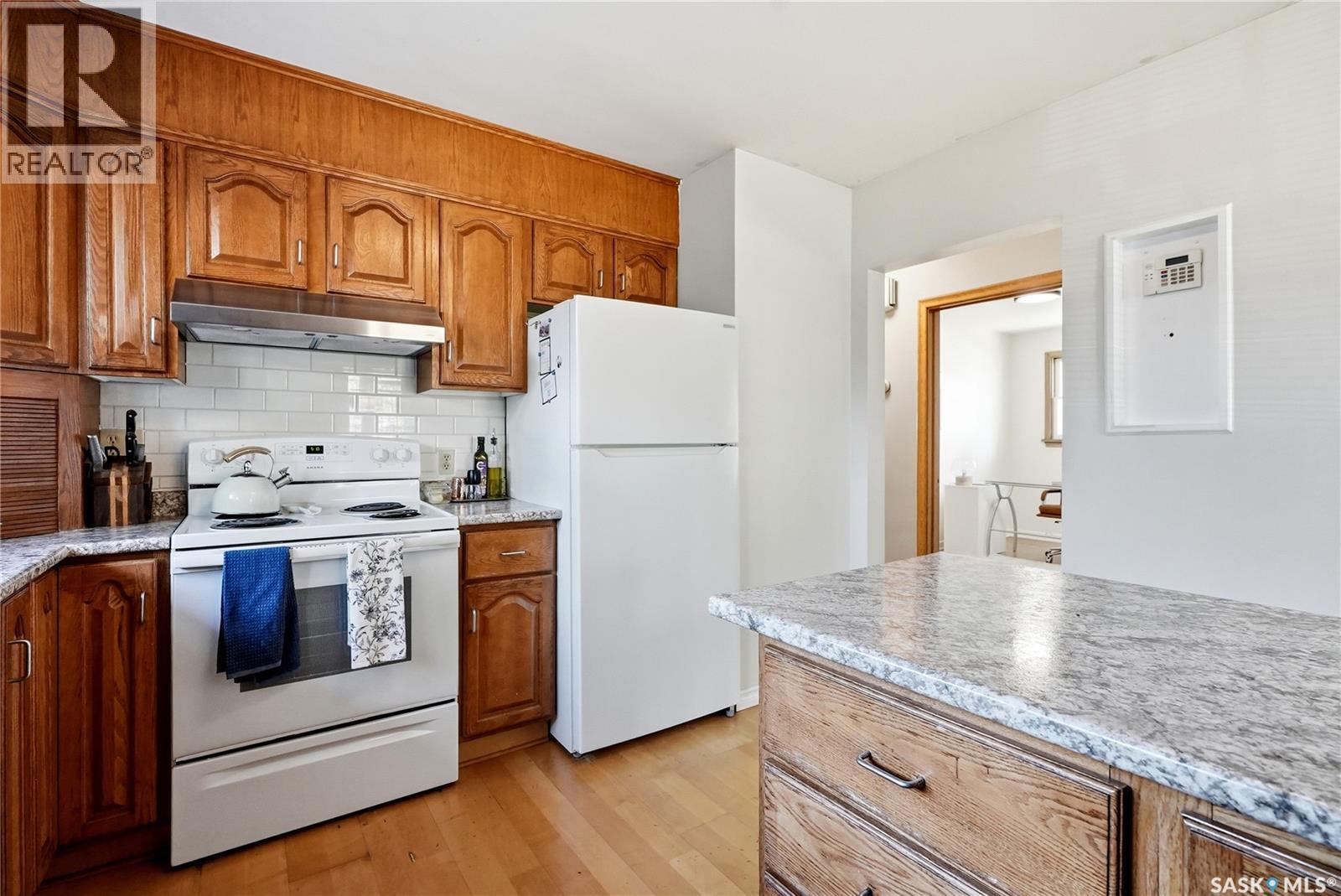 2102 Cumberland AVENUE S - 21