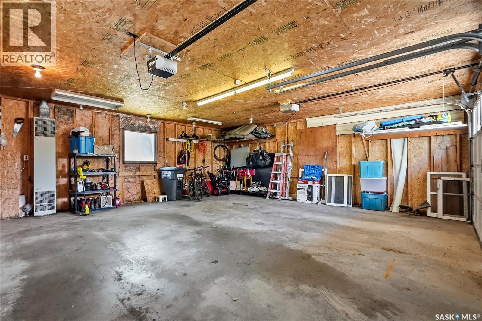 2102 Cumberland AVENUE S - 46