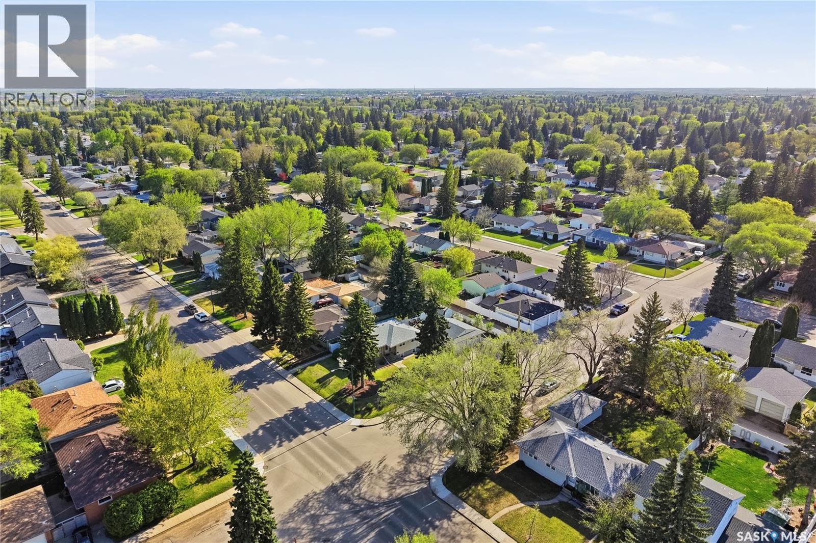 2102 Cumberland AVENUE S - 52