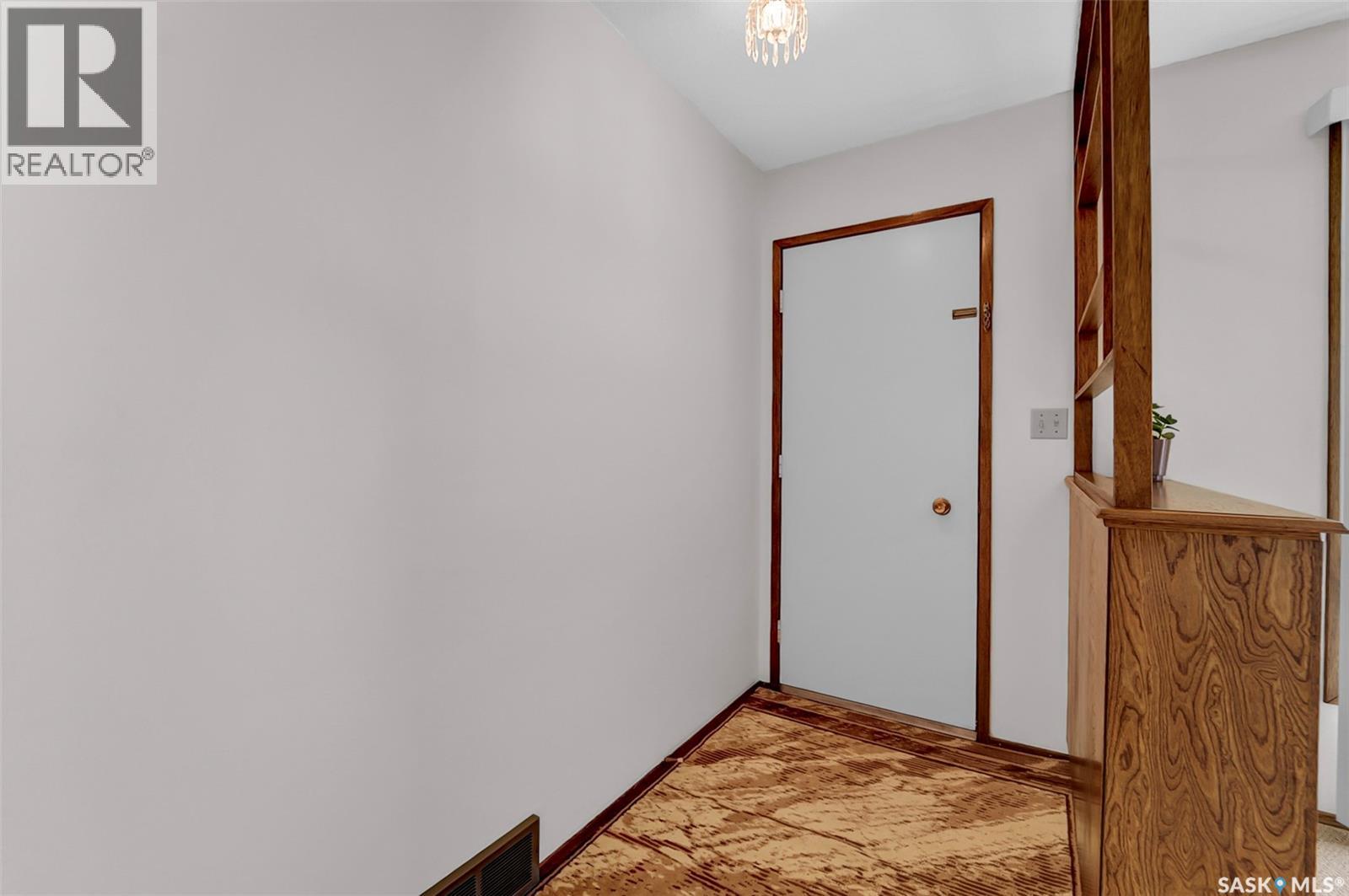 107 3rd AVENUE E - photo 4