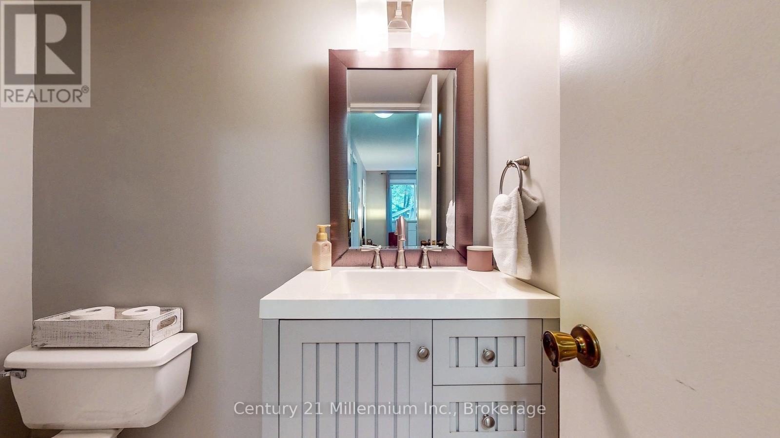 #98 23 DAWSON DRIVE - 35