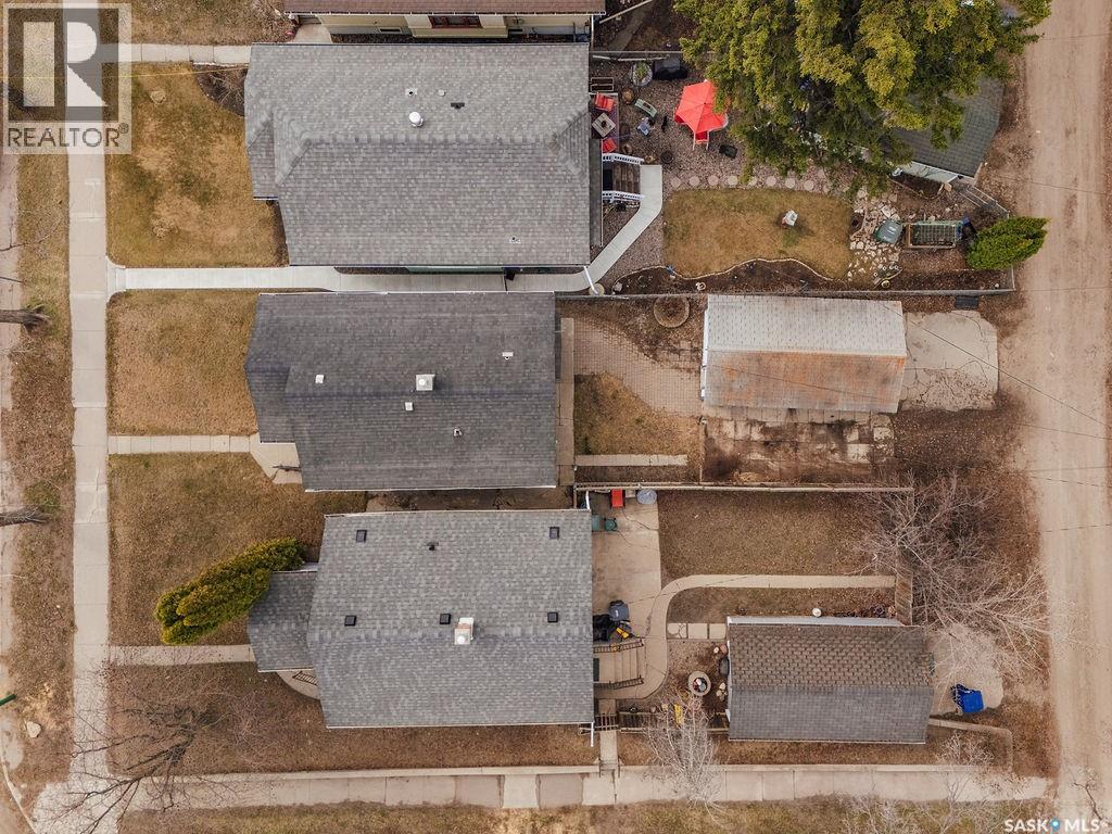 1304 Broadway AVENUE - 17