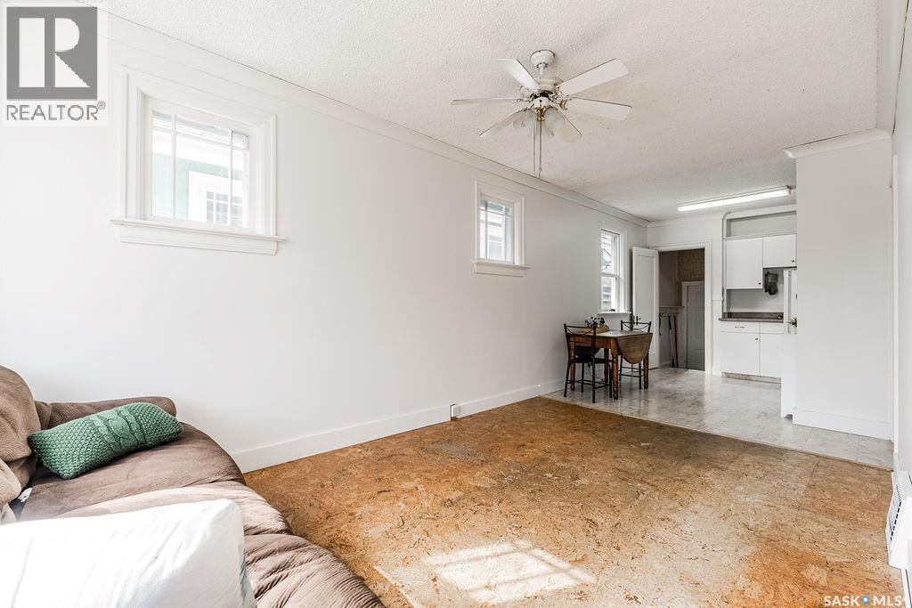 1304 Broadway AVENUE - Image 3