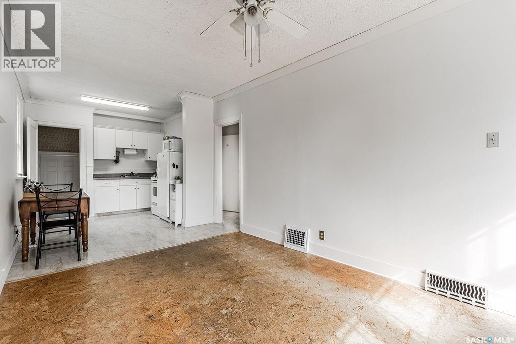 1304 Broadway AVENUE - 4