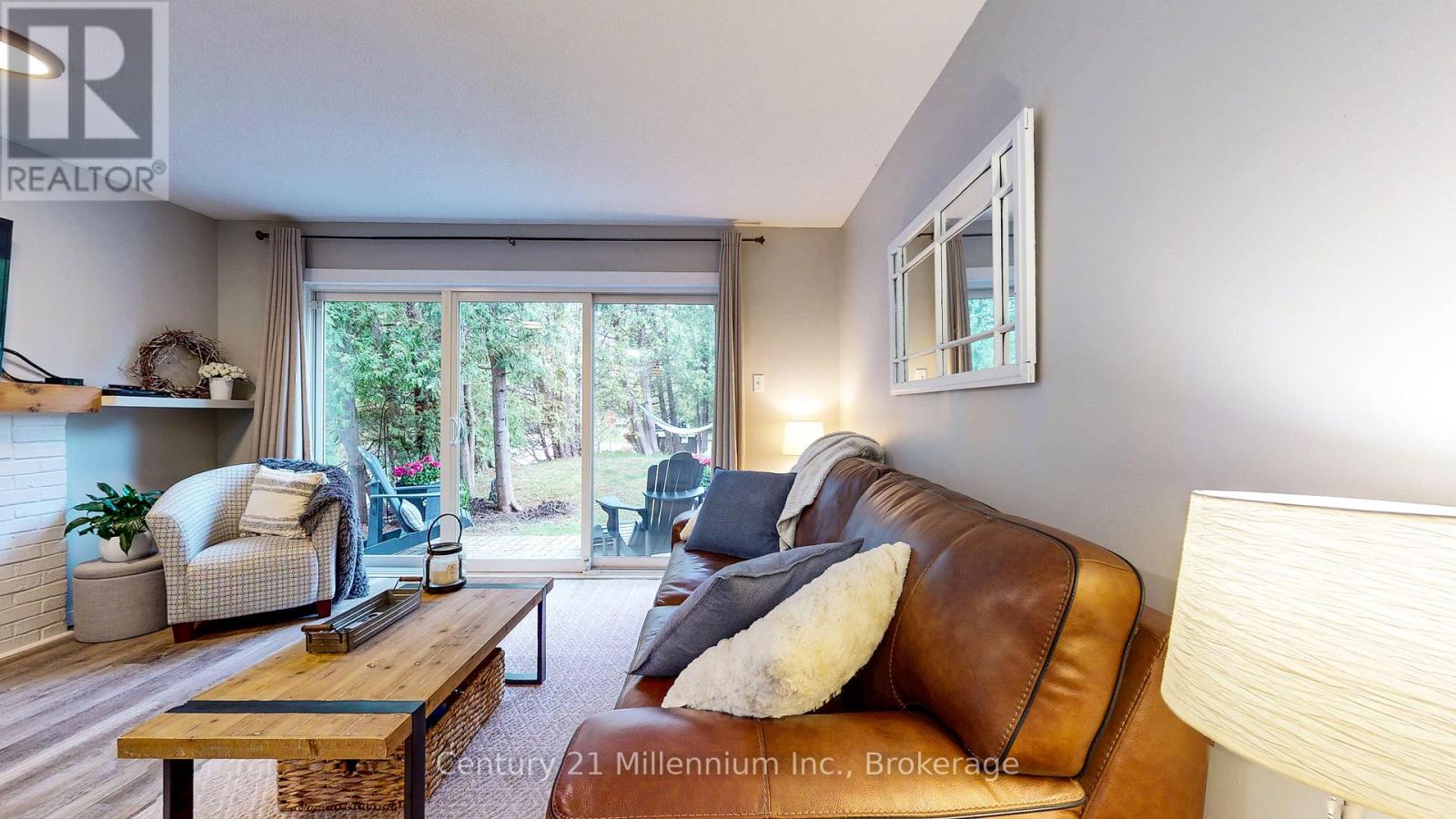 #98 23 DAWSON DRIVE - 6