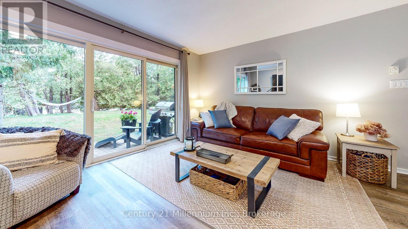 #98 23 DAWSON DRIVE - 8
