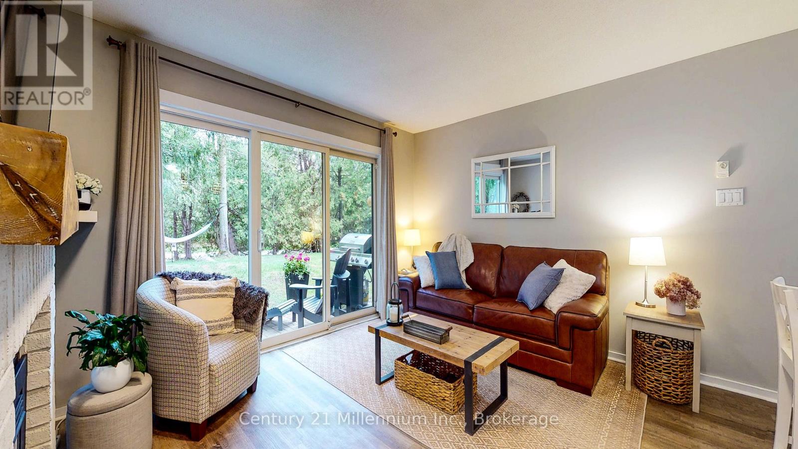 #98 23 DAWSON DRIVE - 9