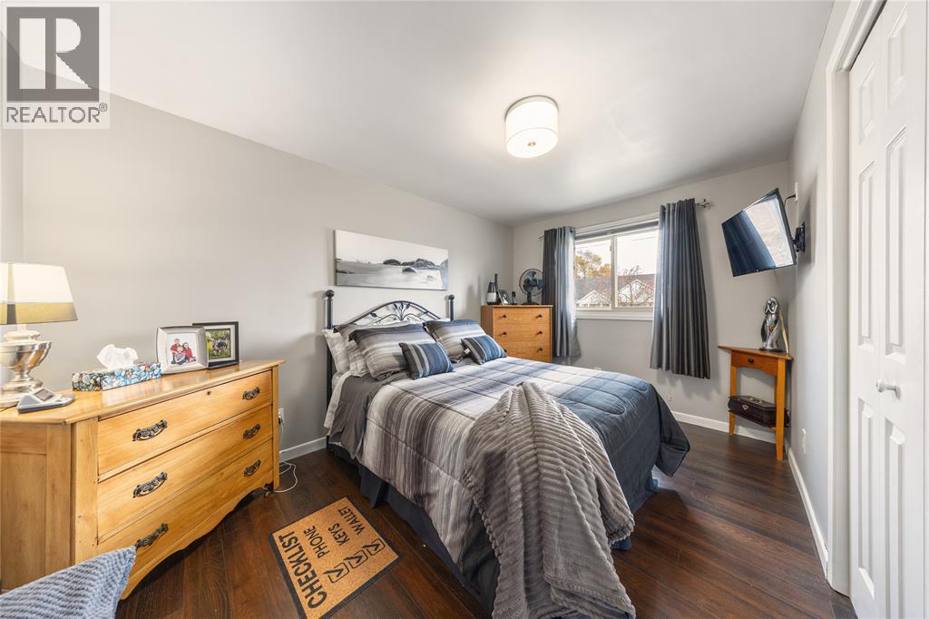 671 NELSON STREET - 14