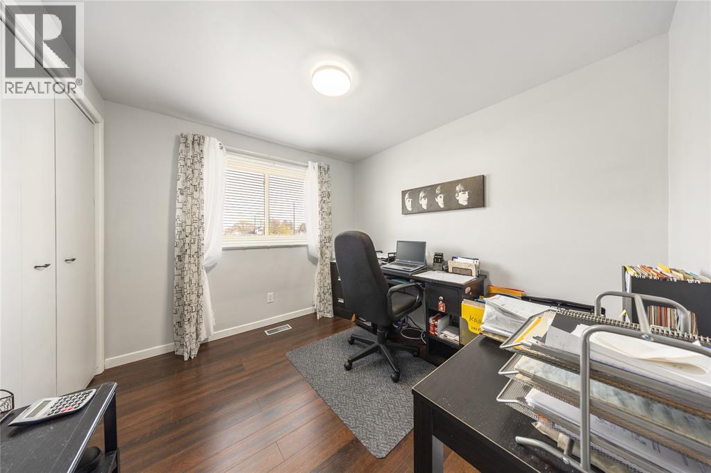 671 NELSON STREET - 15